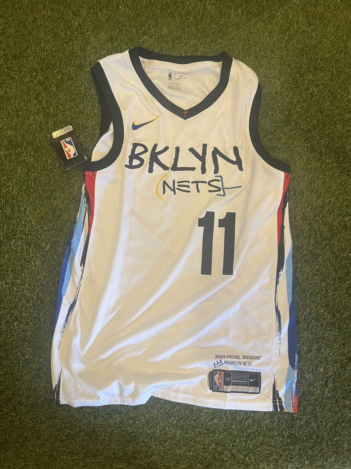 Kyrie Irving Brooklyn Nets Authentic Jersey Jean-Michel Basquiat Sz44  CN1572-012