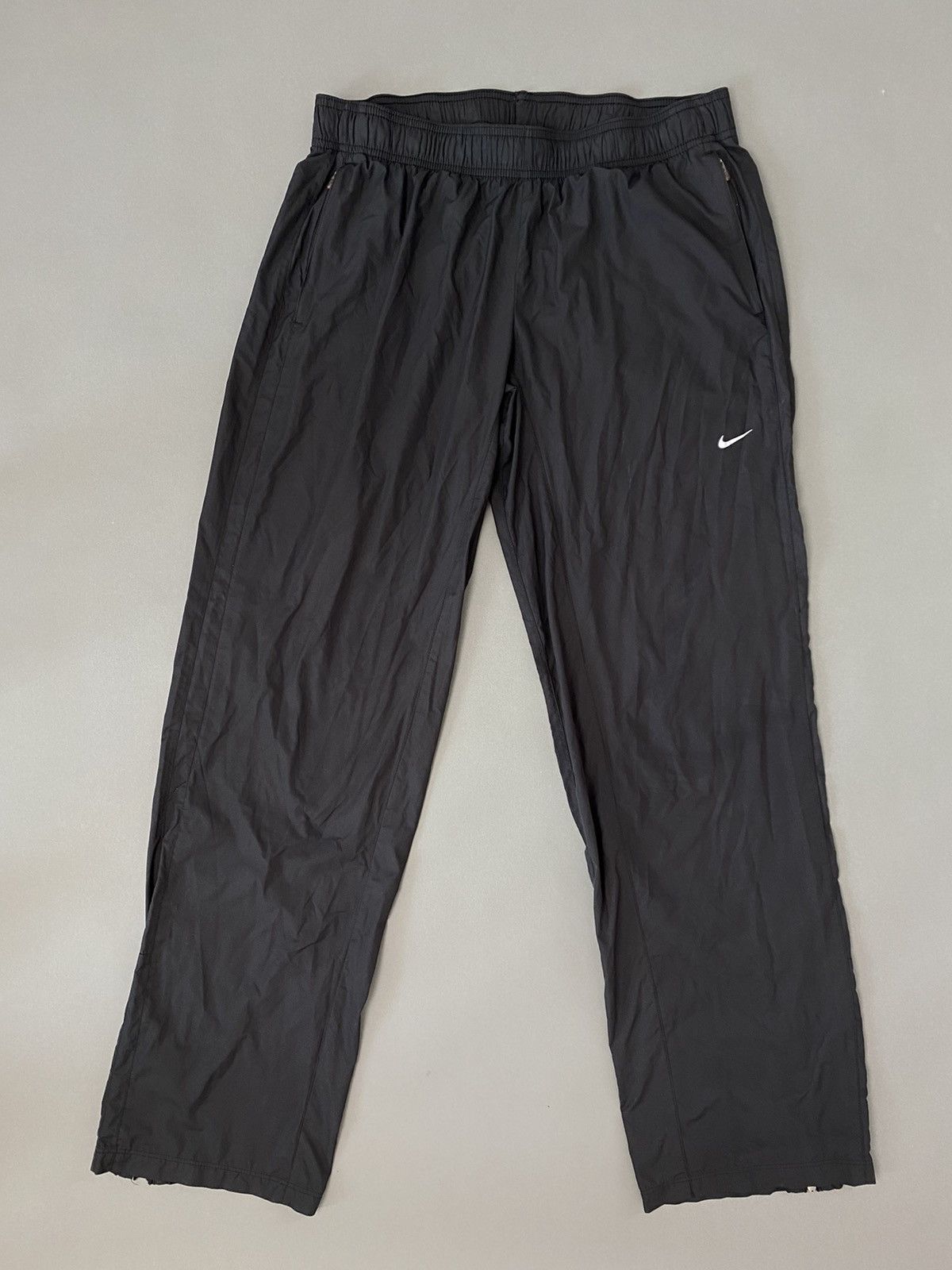 Nike Nike vintage black track pants small swoosh 2000s Size US 30 / EU 46 - 1 Thumbnail