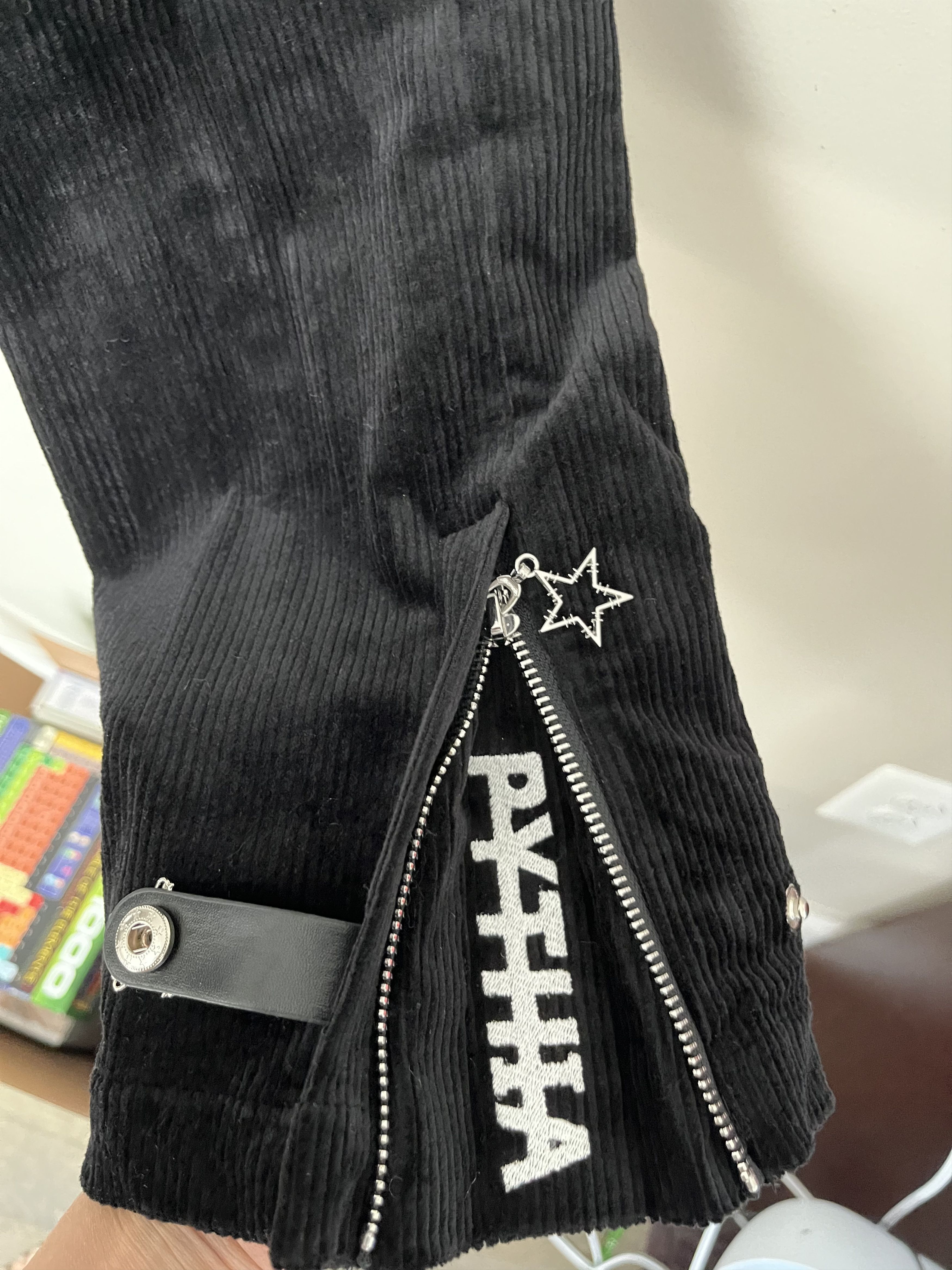 Other Jack Lyons Pythia High Waisted Black Corduroy Flares Size US 26 / EU 42 - 4 Thumbnail