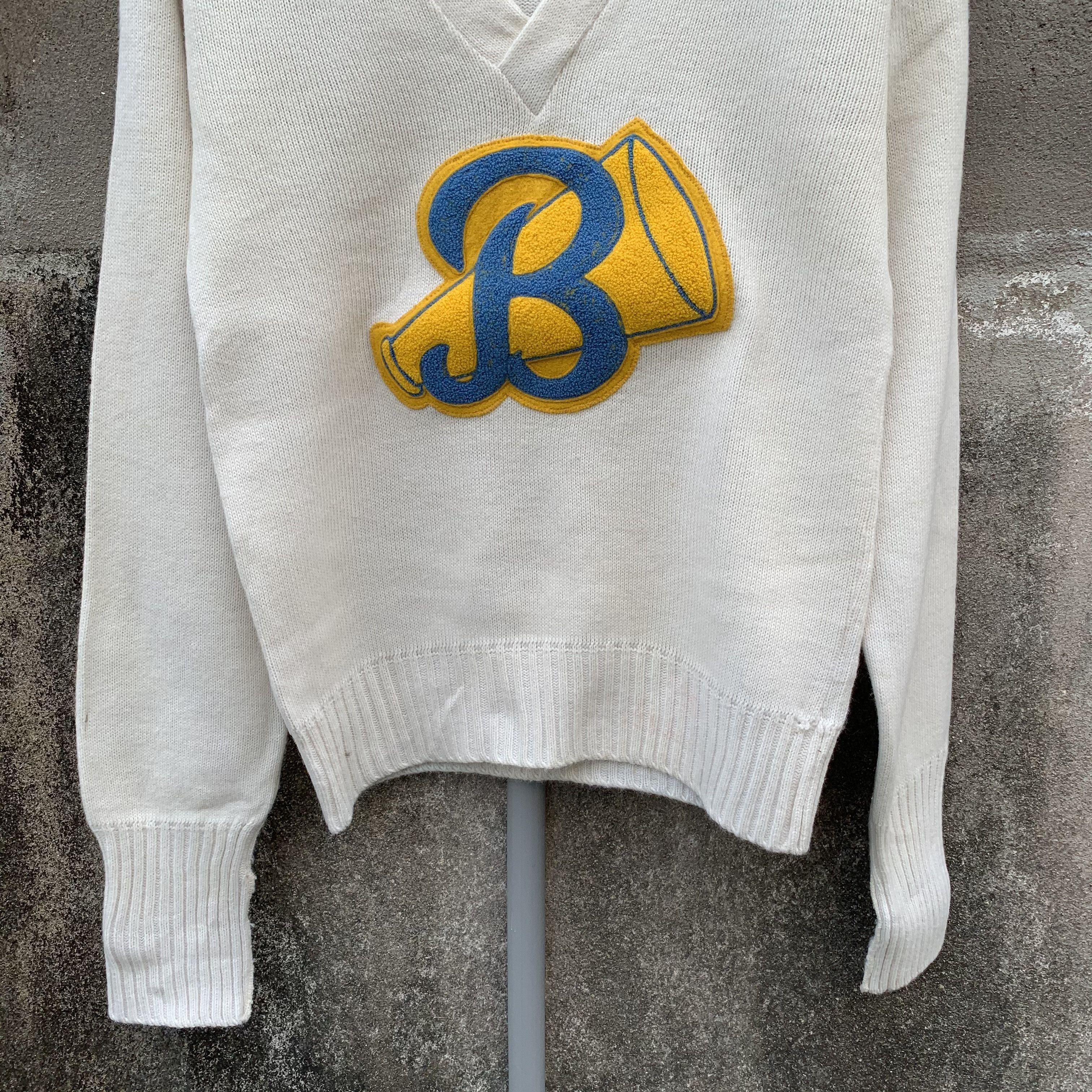 Aran Isles Knitwear STEALS 💥 Vintage Cheerleader Knit V Neck VERY RARE Sweater Size US S / EU 44-46 / 1 - 3 Thumbnail