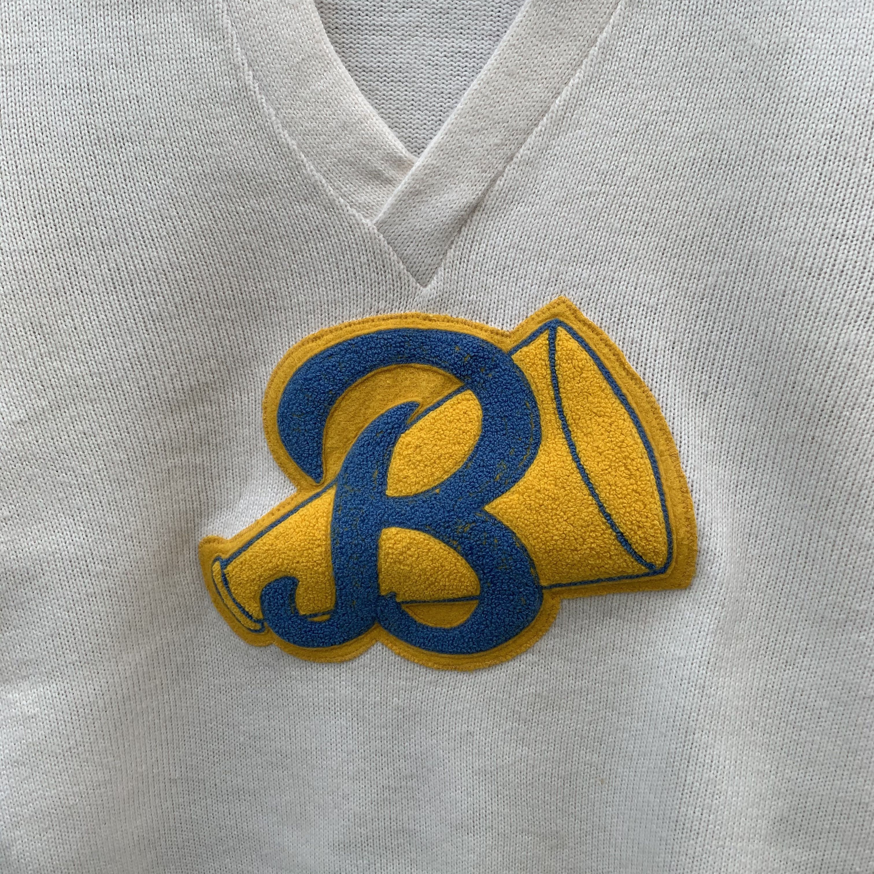 Aran Isles Knitwear STEALS 💥 Vintage Cheerleader Knit V Neck VERY RARE Sweater Size US S / EU 44-46 / 1 - 4 Thumbnail