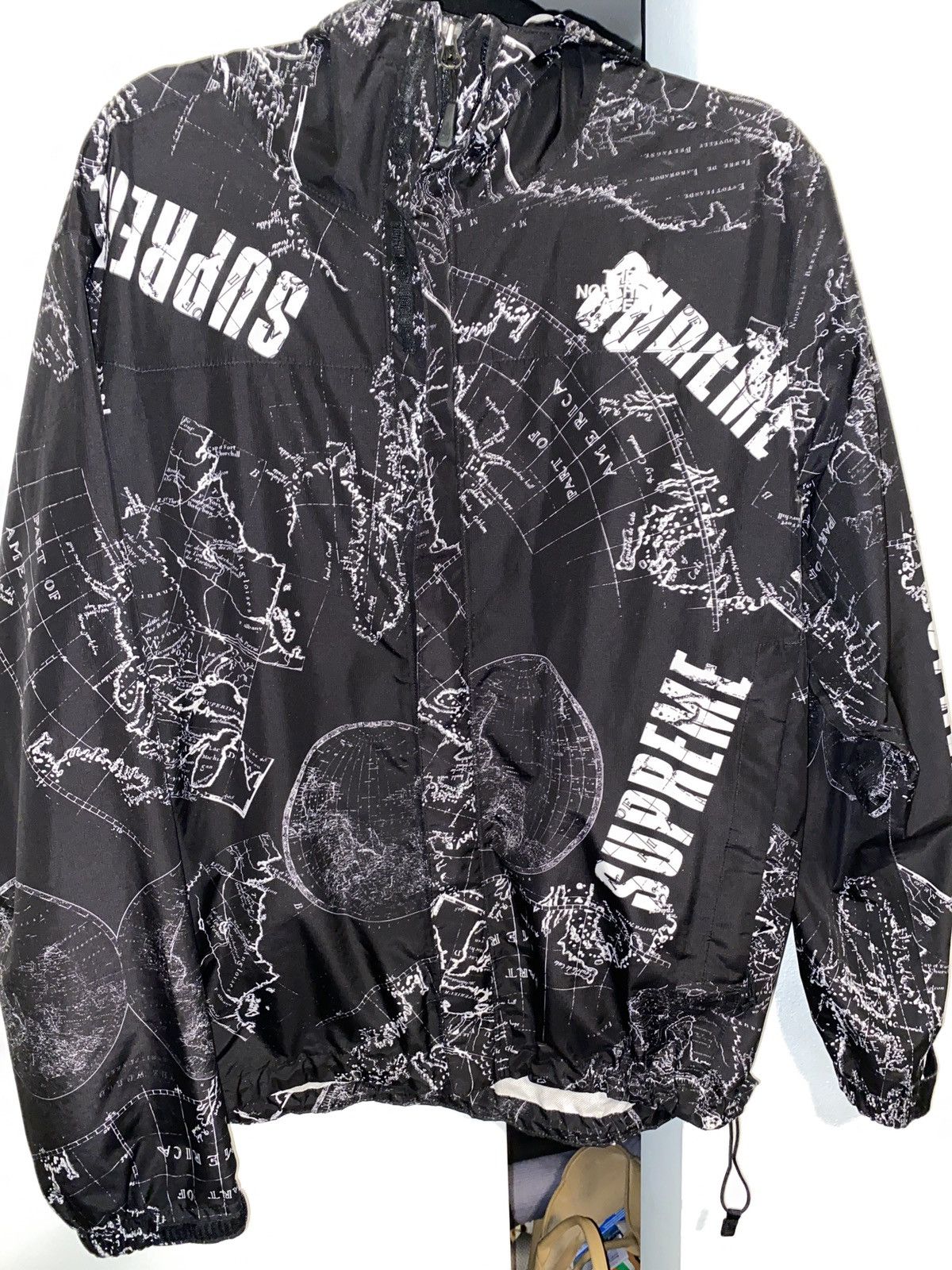 Supreme Supreme x The north face venture jacket | Grailed