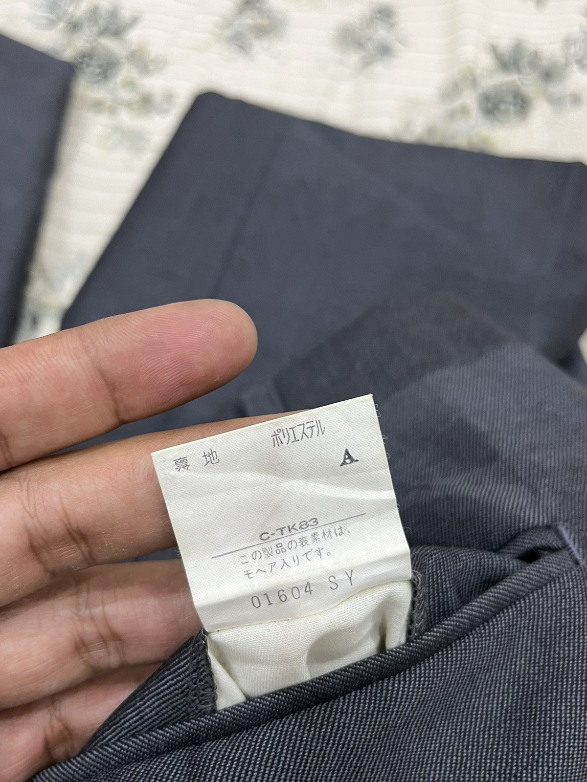 Burberry U. VINTAGE BURBERRY WOOL PANTS Size US 34 / EU 50 - 9 Thumbnail