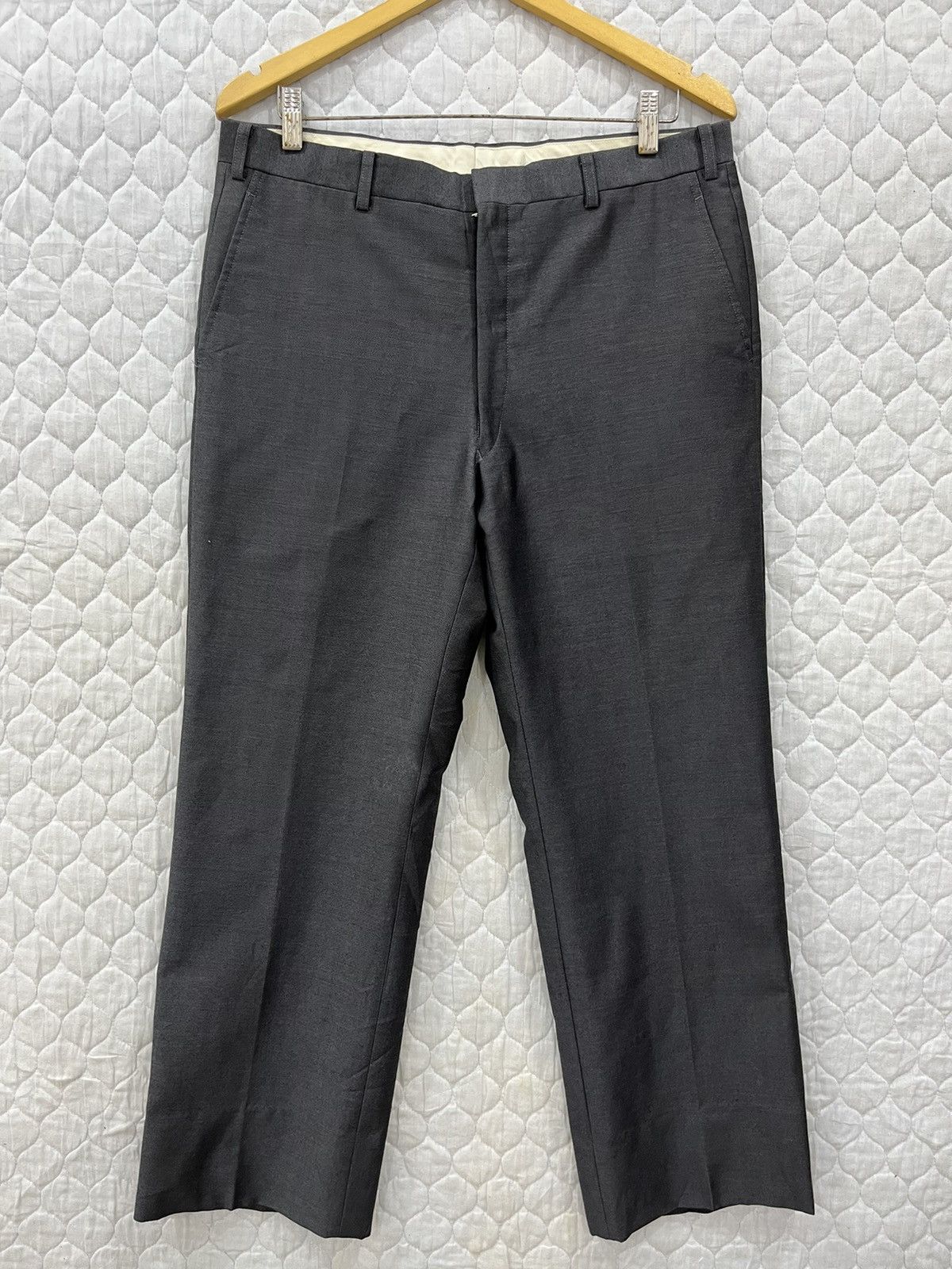 Burberry U. VINTAGE BURBERRY WOOL PANTS Size US 34 / EU 50 - 1 Thumbnail