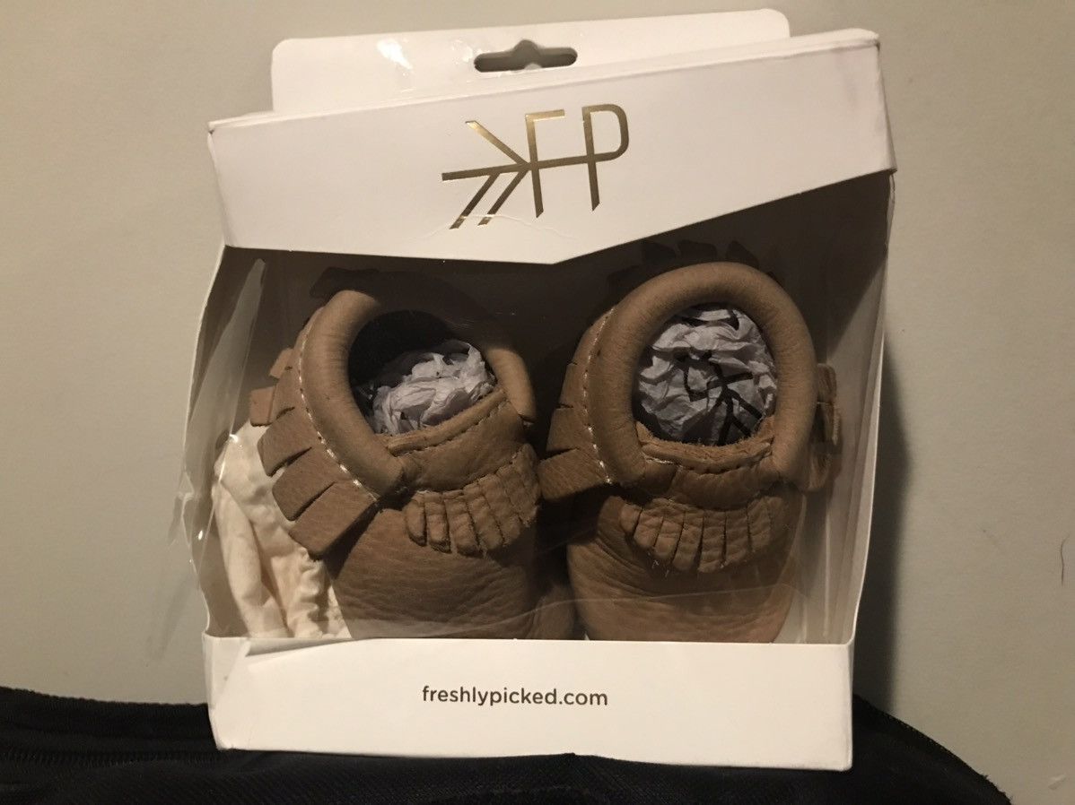 Other Freshly Picked Weathered Brown Moccasin - 2 Size US 5 / EU 37 - 1 Thumbnail