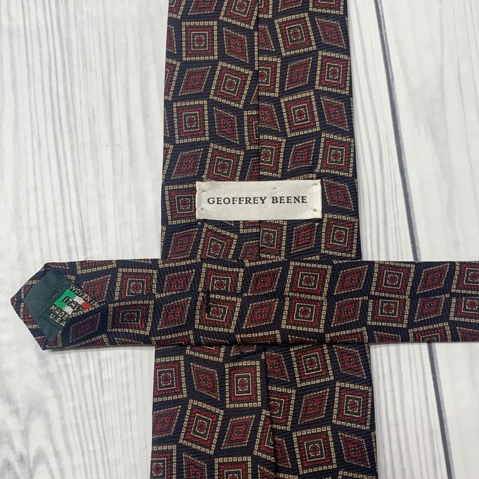 geoffrey beene silk tie