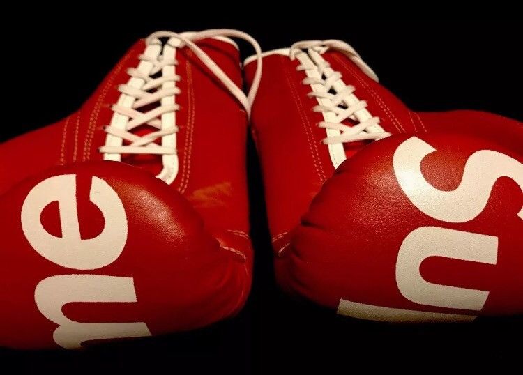 SUPREME RED BOXING GLOVES – Elias Mikael
