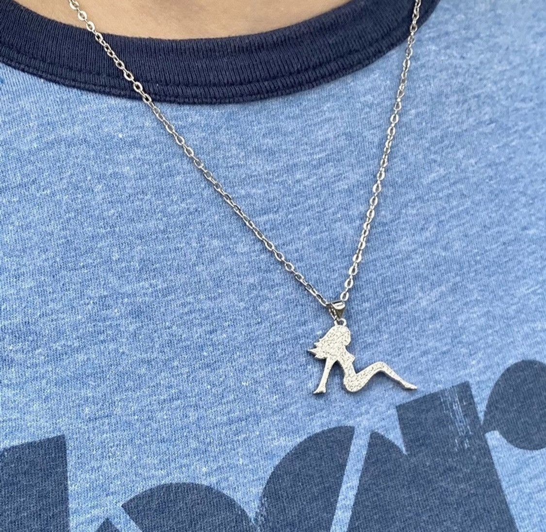 Jewelry Mudflap girl necklace Size ONE SIZE - 1 Preview