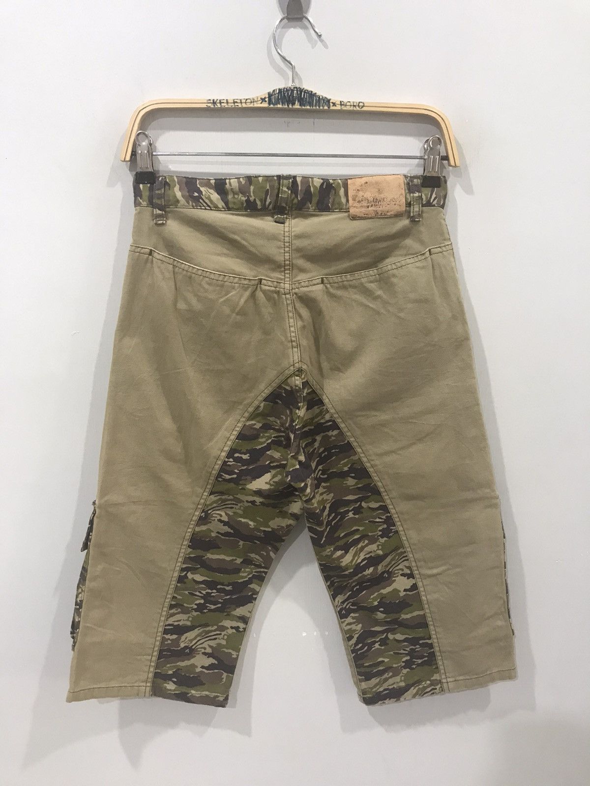 Japanese Brand WASK Japan Two Tones Tiger Short Pant Size US 26 / EU 42 - 7 Thumbnail