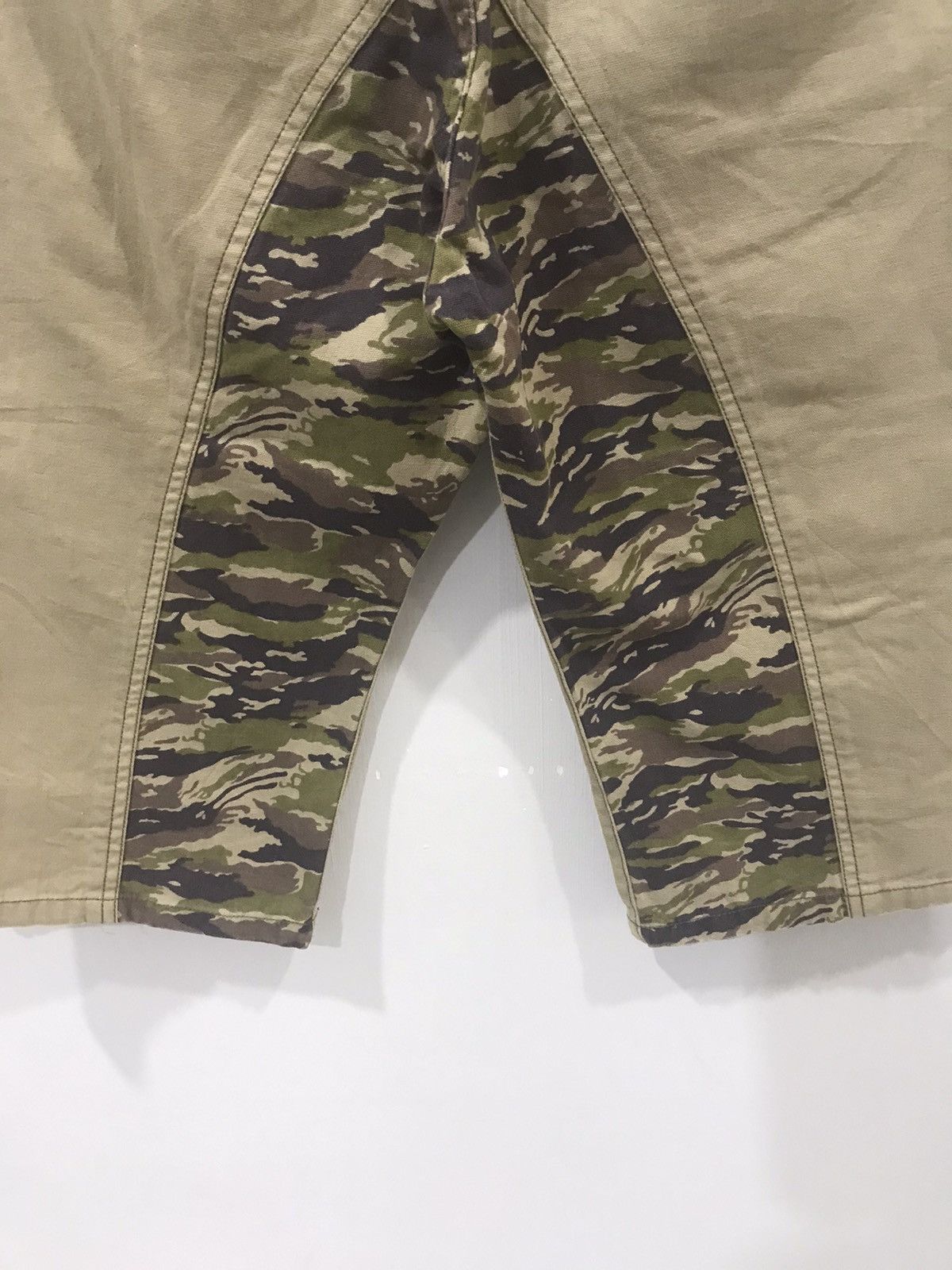 Japanese Brand WASK Japan Two Tones Tiger Short Pant Size US 26 / EU 42 - 11 Thumbnail