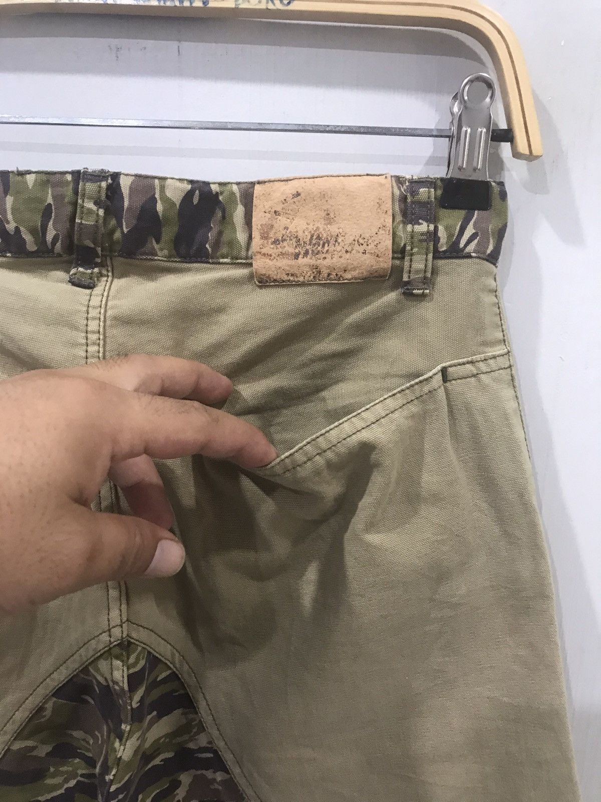 Japanese Brand WASK Japan Two Tones Tiger Short Pant Size US 26 / EU 42 - 9 Thumbnail