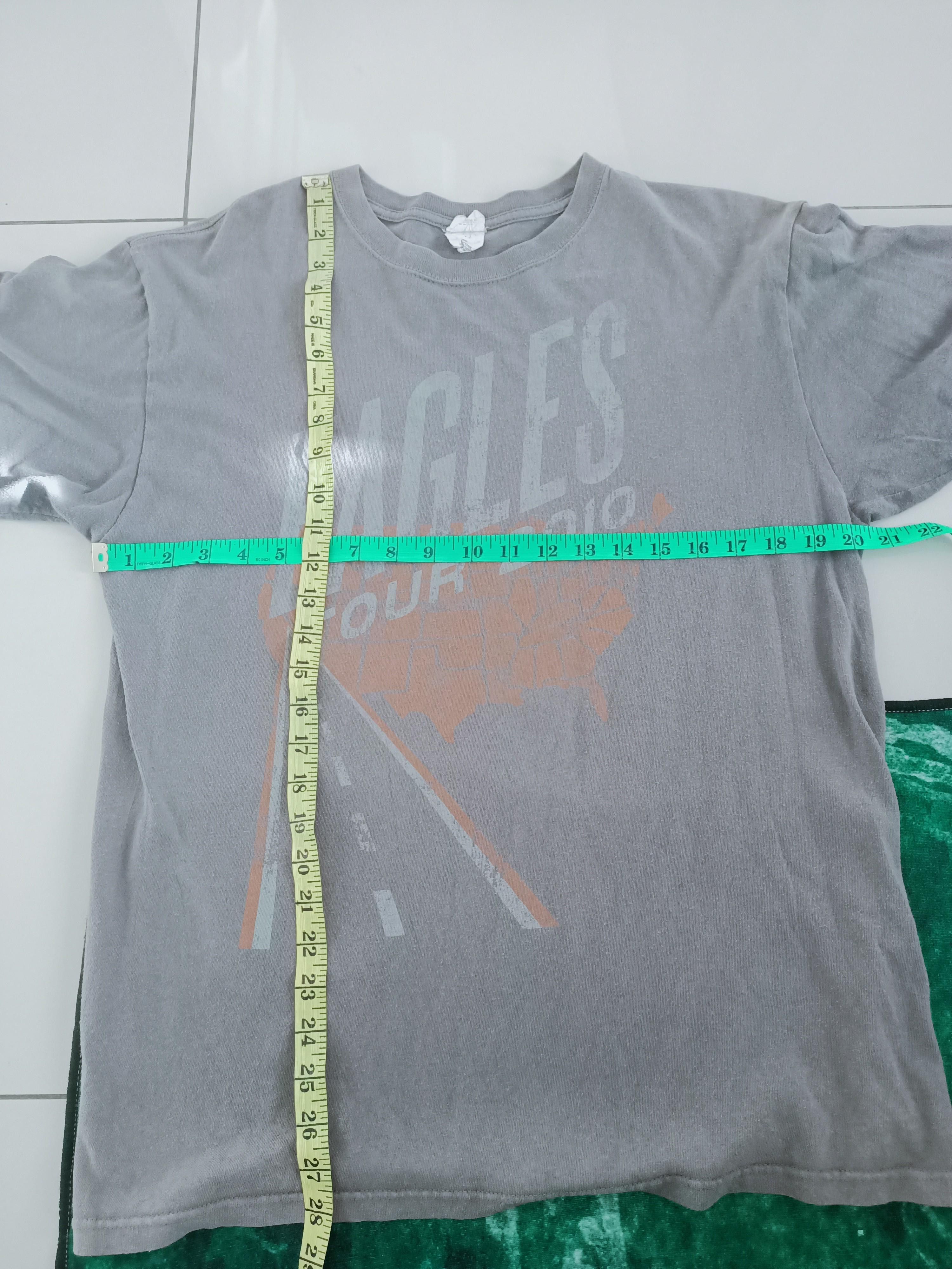 Band Tees Band Eagles Tour 2010 Anvil Blue Tag Shirt Size US L / EU 52-54 / 3 - 6 Thumbnail