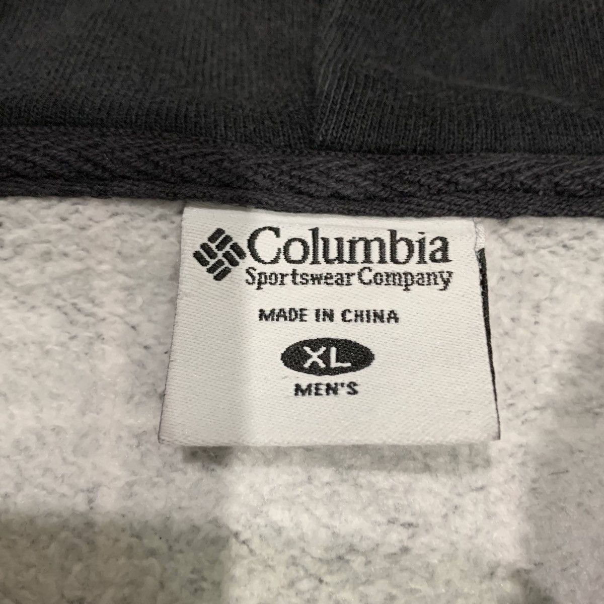 Columbia × Japanese Brand × Vintage COLUMBIA Hoodie Size XL Fits L Size US L / EU 52-54 / 3 - 7 Thumbnail