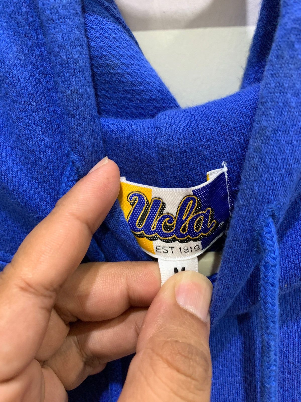 Japanese Brand × Vintage UCLA Hoodie size M fits XL Size US XL / EU 56 / 4 - 4 Thumbnail