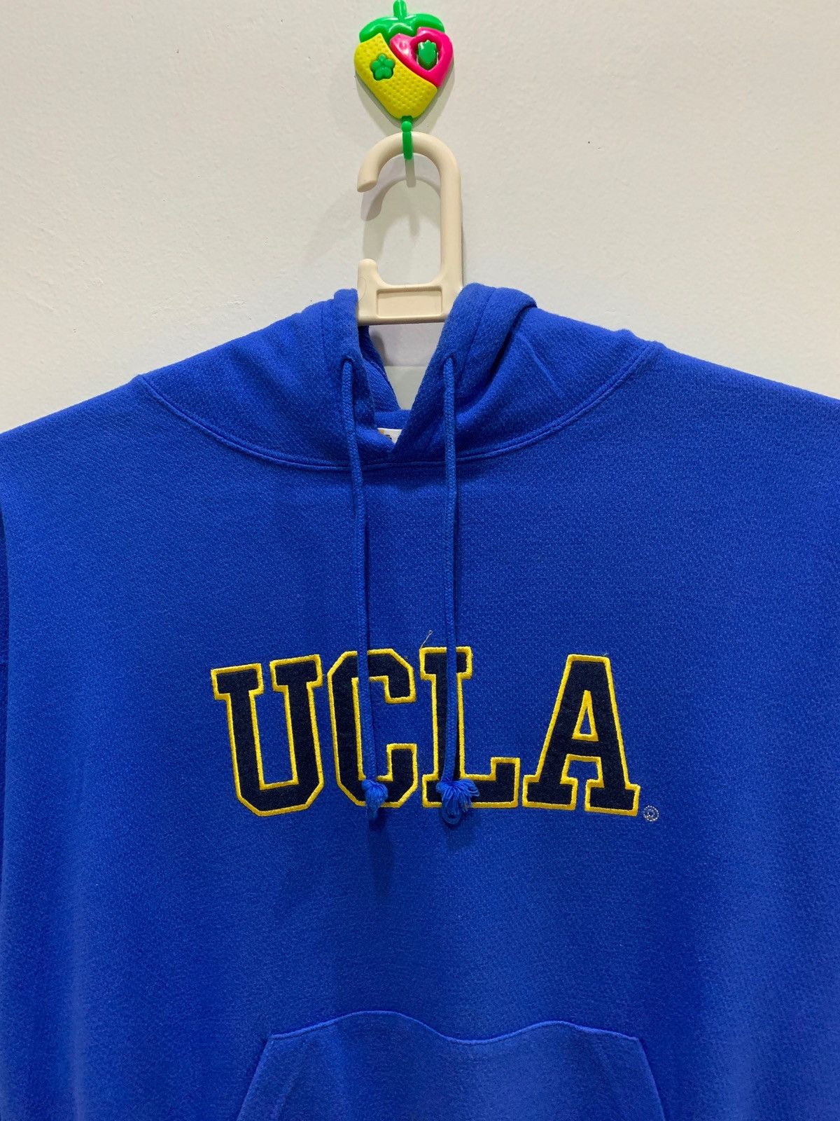 Japanese Brand × Vintage UCLA Hoodie size M fits XL Size US XL / EU 56 / 4 - 2 Thumbnail