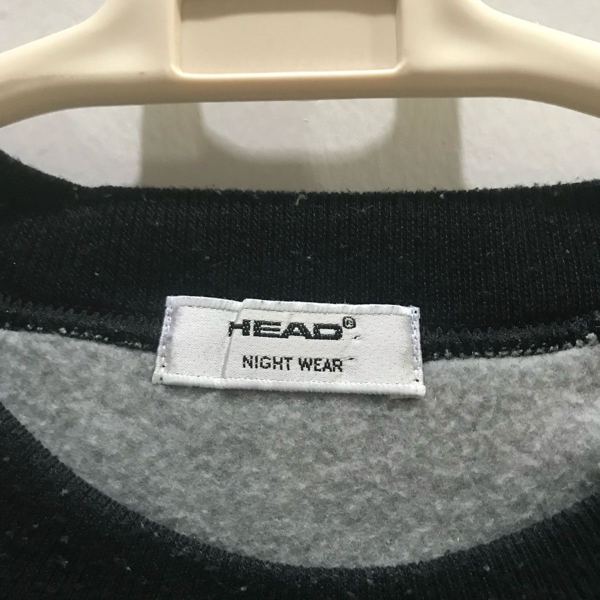 Japanese Brand × Vintage HEAD Sweatshirts Big Spell out Size M Size US M / EU 48-50 / 2 - 3 Thumbnail