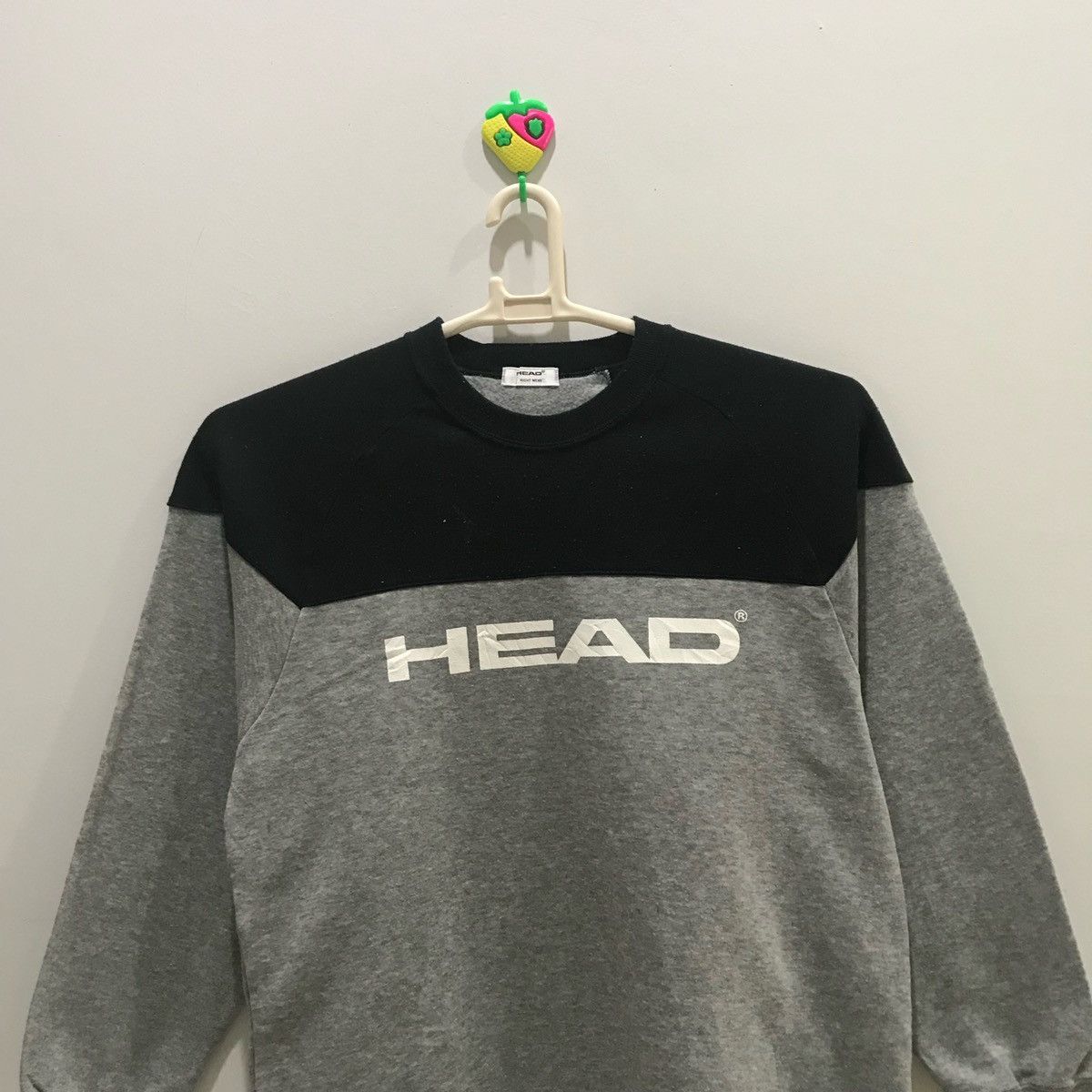 Japanese Brand × Vintage HEAD Sweatshirts Big Spell out Size M Size US M / EU 48-50 / 2 - 2 Thumbnail