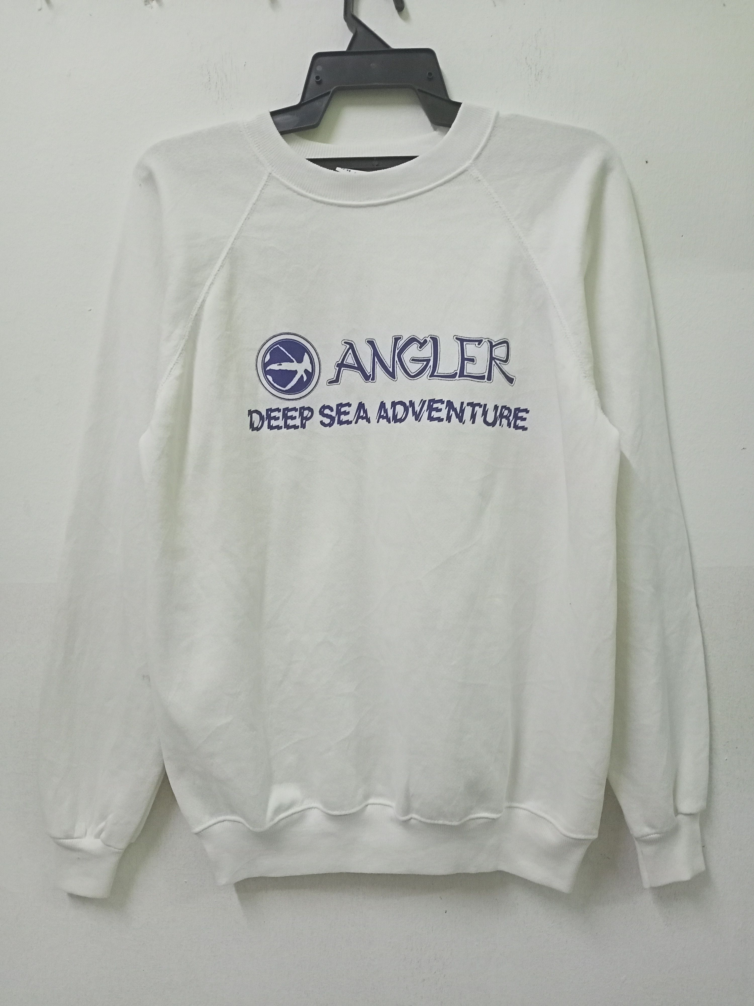 Vintage Vintage 80s Hanes Angler Deep Sea Advanture Sweatshirt Size US L / EU 52-54 / 3 - 1 Thumbnail