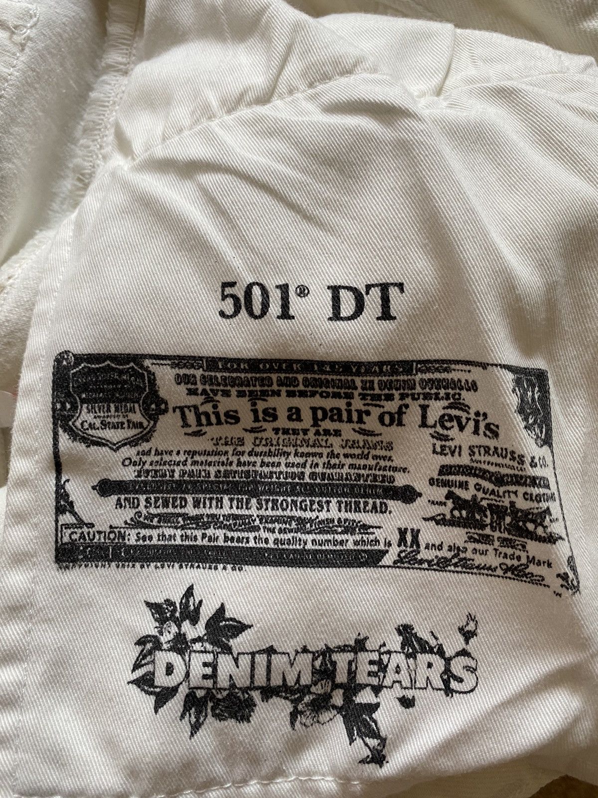 DENIM TEARS × Levi's Denim Tears x Levis Cotton Wreath Jeans White Wash Size US 36 / EU 52 - 4 Thumbnail