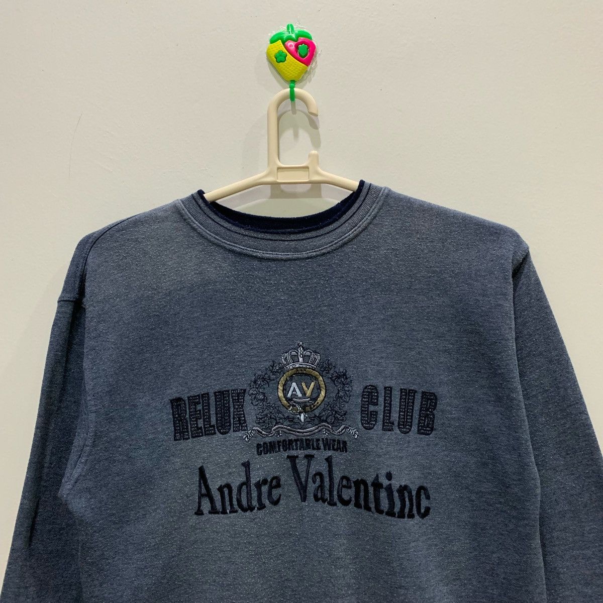 Japanese Brand × Vintage ANDRE VALENTINO PARIS Sweatshirts Size L Size US L / EU 52-54 / 3 - 2 Thumbnail