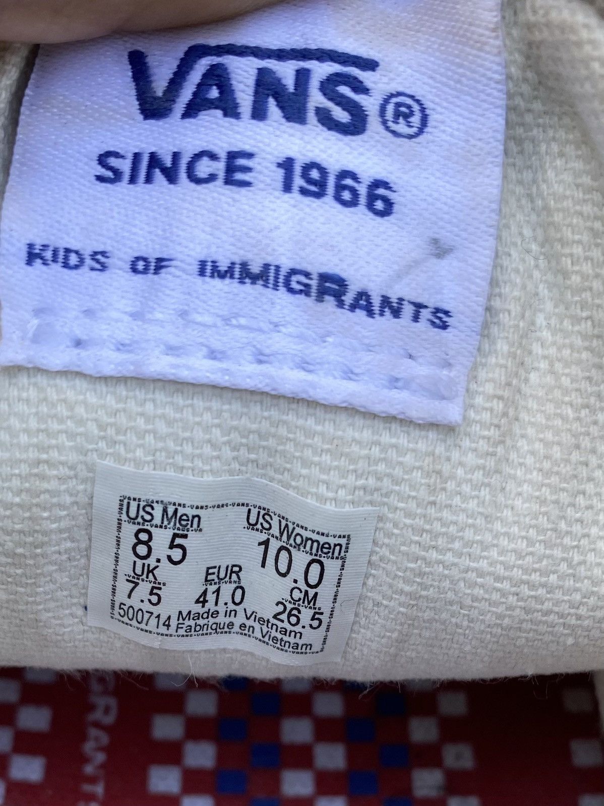 Vans Vans Old Skool 36 DX Kids of Immigrants Size US 8.5 / EU 41-42 - 11 Thumbnail
