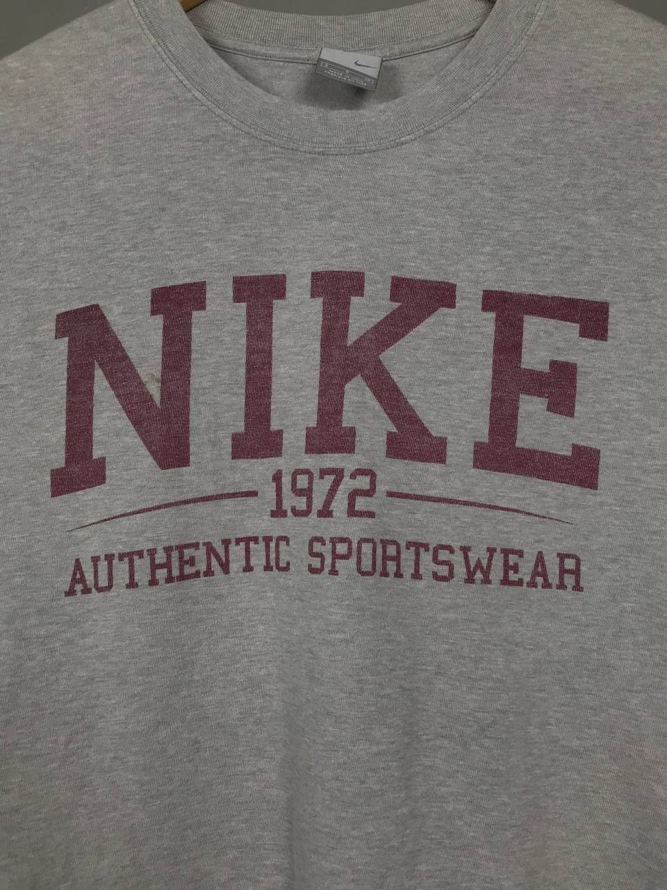 Vintage Nike swoosh streetwear vintage center logo tee Size US S / EU 44-46 / 1 - 3 Thumbnail
