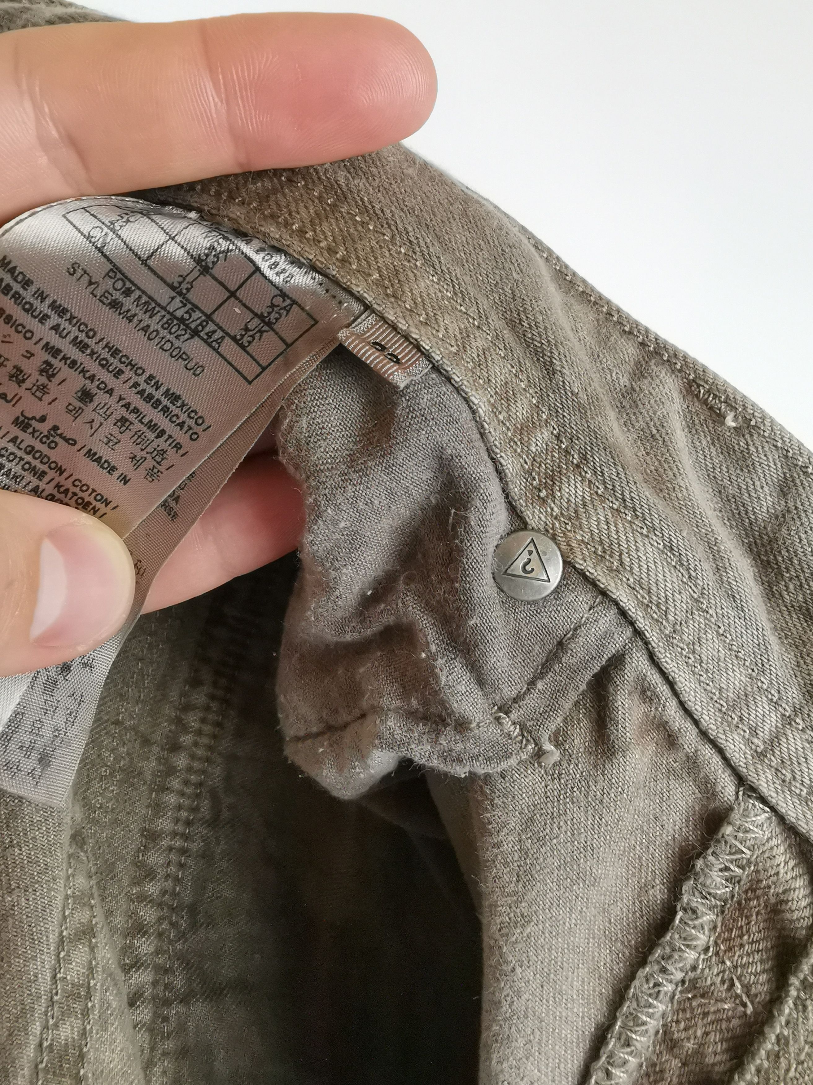 Guess Guess beige brown washed denim logo slim tapered Size US 33 - 7 Thumbnail