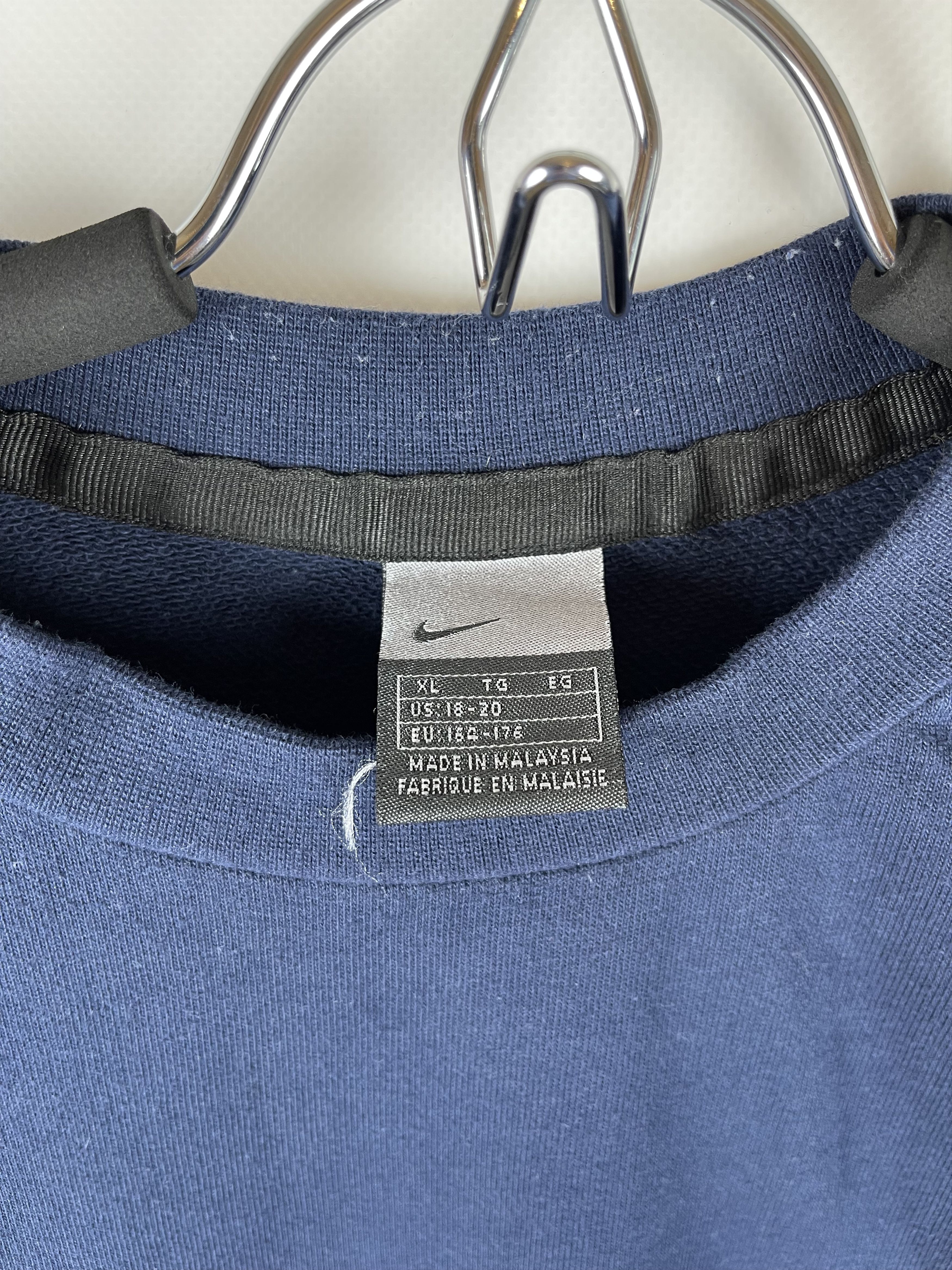 Nike Nike vintage y2k big logo navy sweater sweatshirt Size US M / EU 48-50 / 2 - 7 Thumbnail