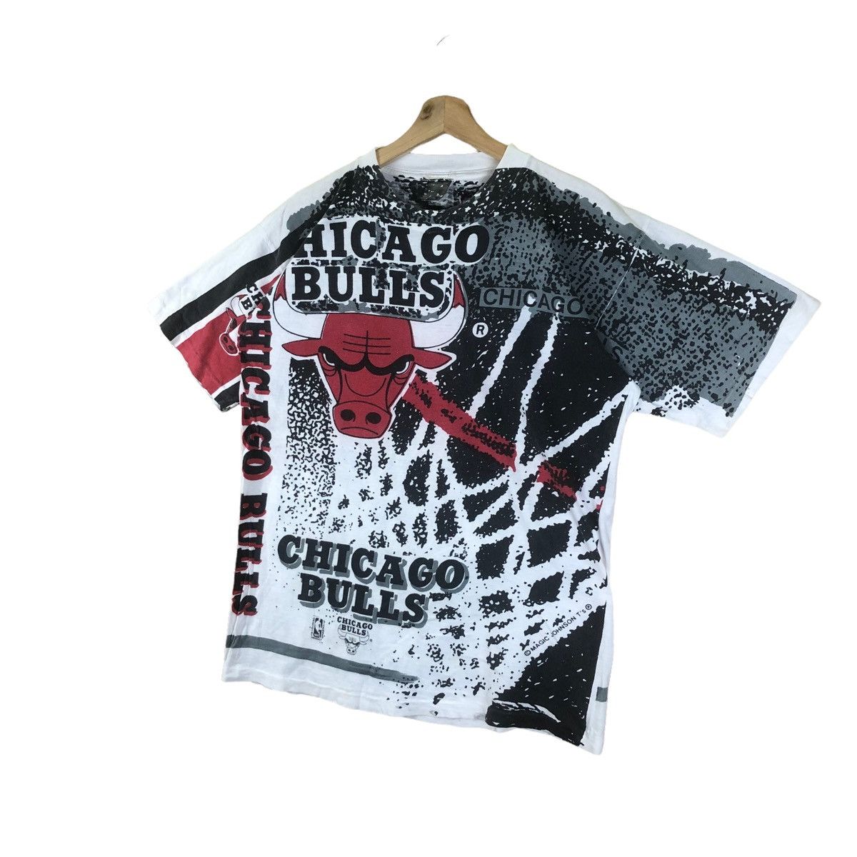 NBA × Vintage Vintage Chicago Bulls Nba Full Print Big logo Magic Johnson Size US L / EU 52-54 / 3 - 4 Thumbnail