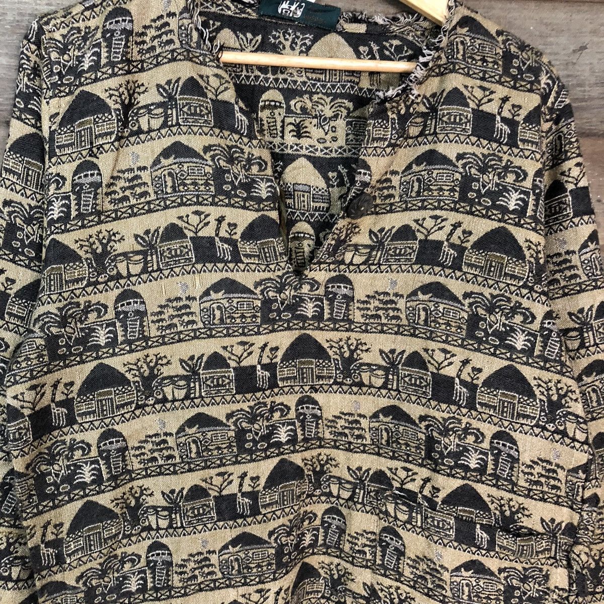 Vintage Japanese Brand art Brown knitwear #H258 Size US M / EU 48-50 / 2 - 6 Thumbnail
