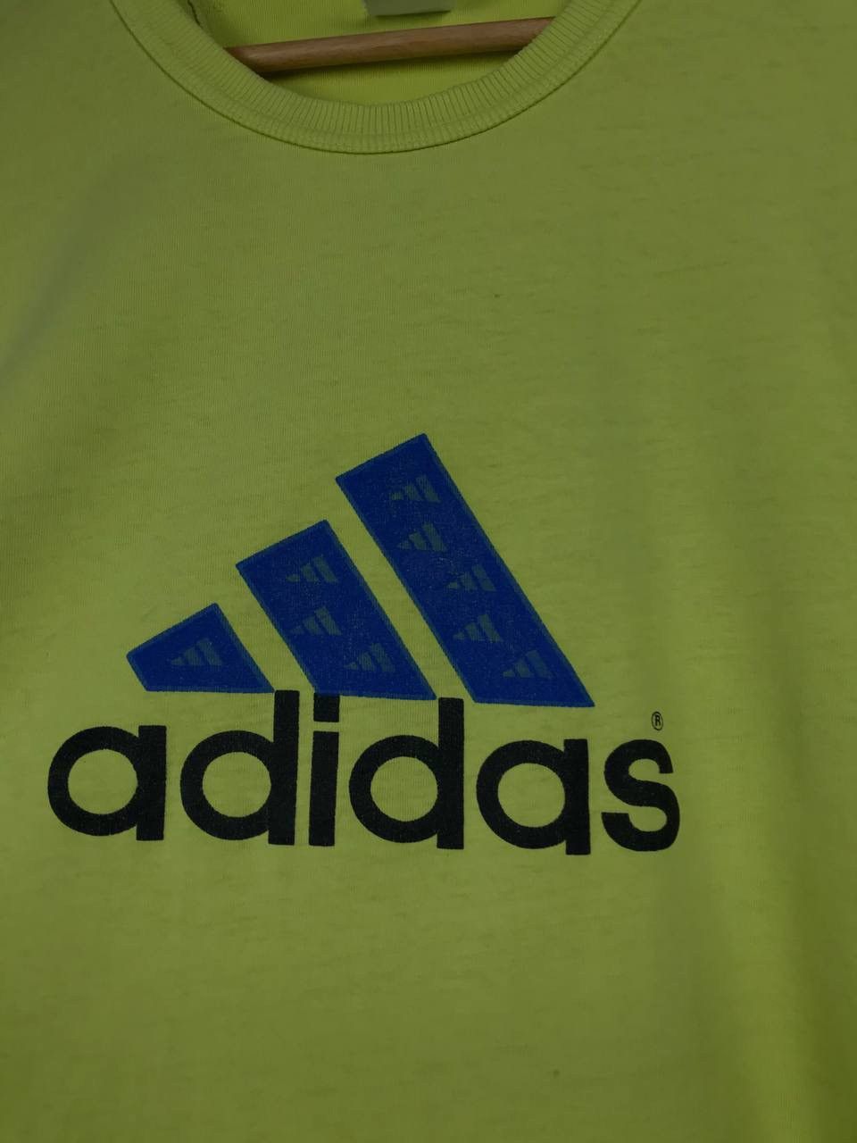 Vintage Adidas vintage streetwear center big logo tee Size US XL / EU 56 / 4 - 3 Thumbnail
