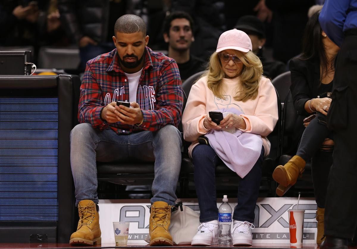 Drake 🌸RARE🌸 OVO PINK & SLIVER SWEETER MAN OG OWL HOODIE 2016 Size US M / EU 48-50 / 2 - 6 Thumbnail