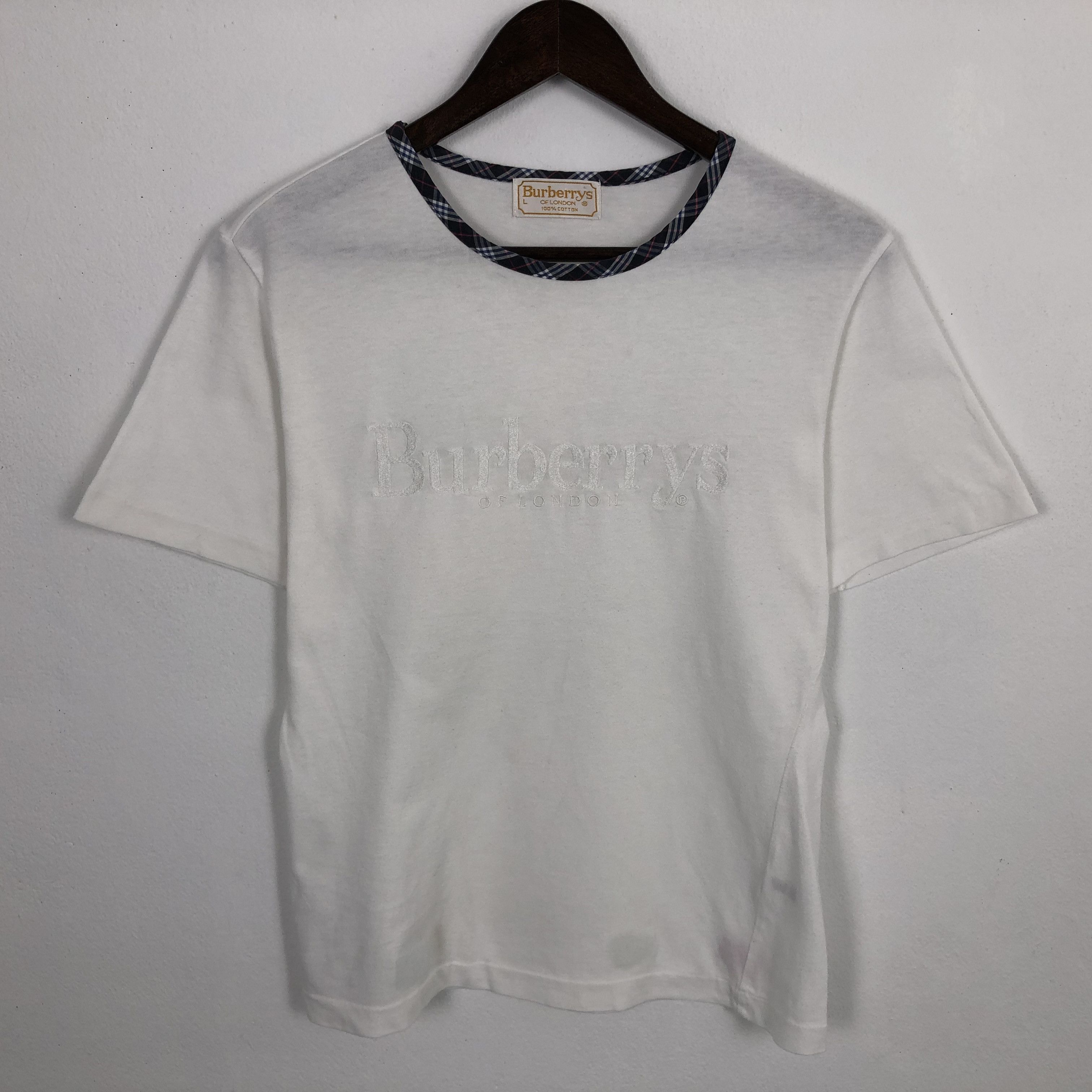 Burberry Vintage 90's Burberrys London Embroidery Design Tshirt Size US M / EU 48-50 / 2 - 1 Thumbnail