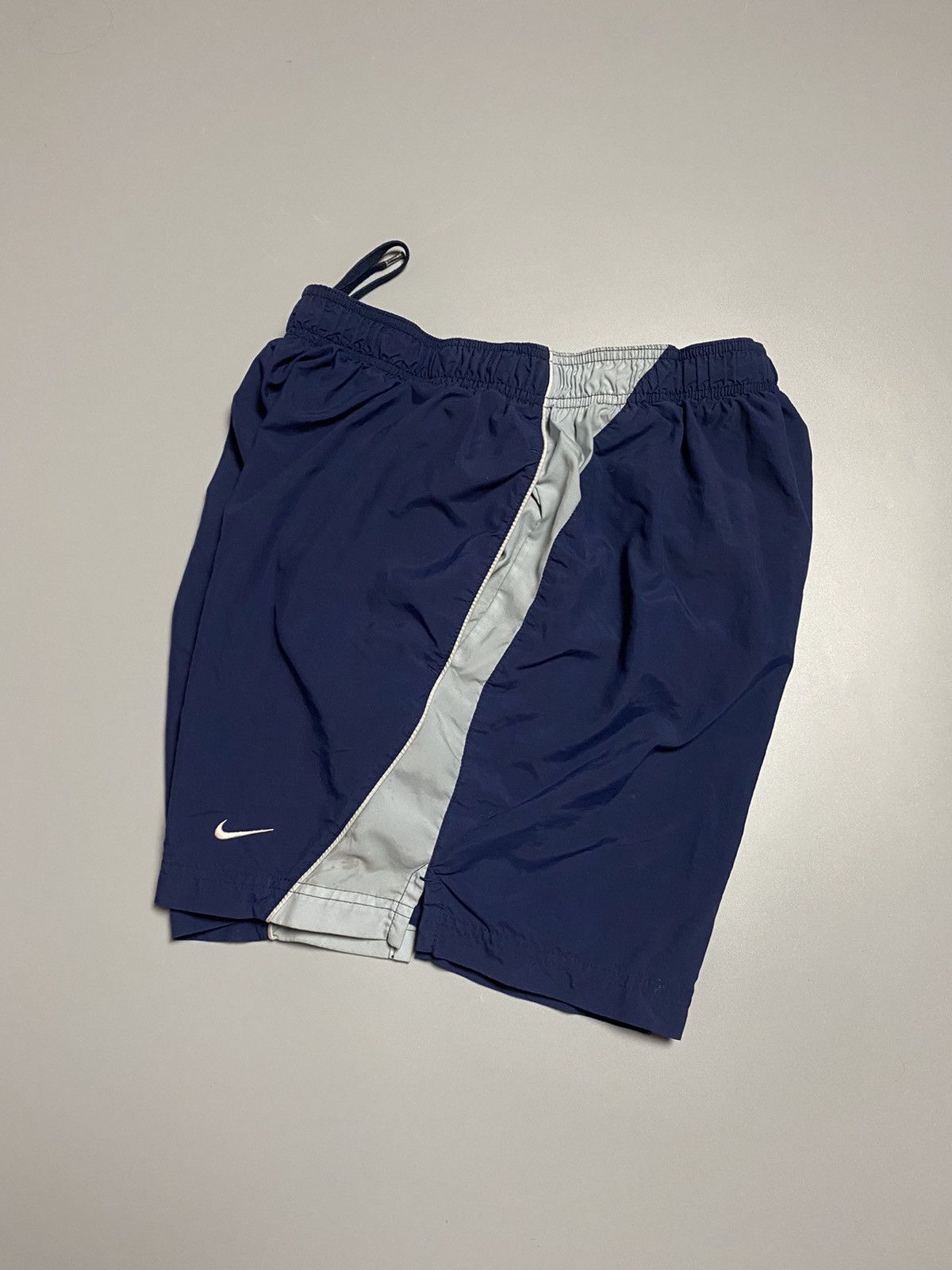 Nike Nike vintage shorts stripes small embroidered swoosh Size US 37 - 3 Thumbnail