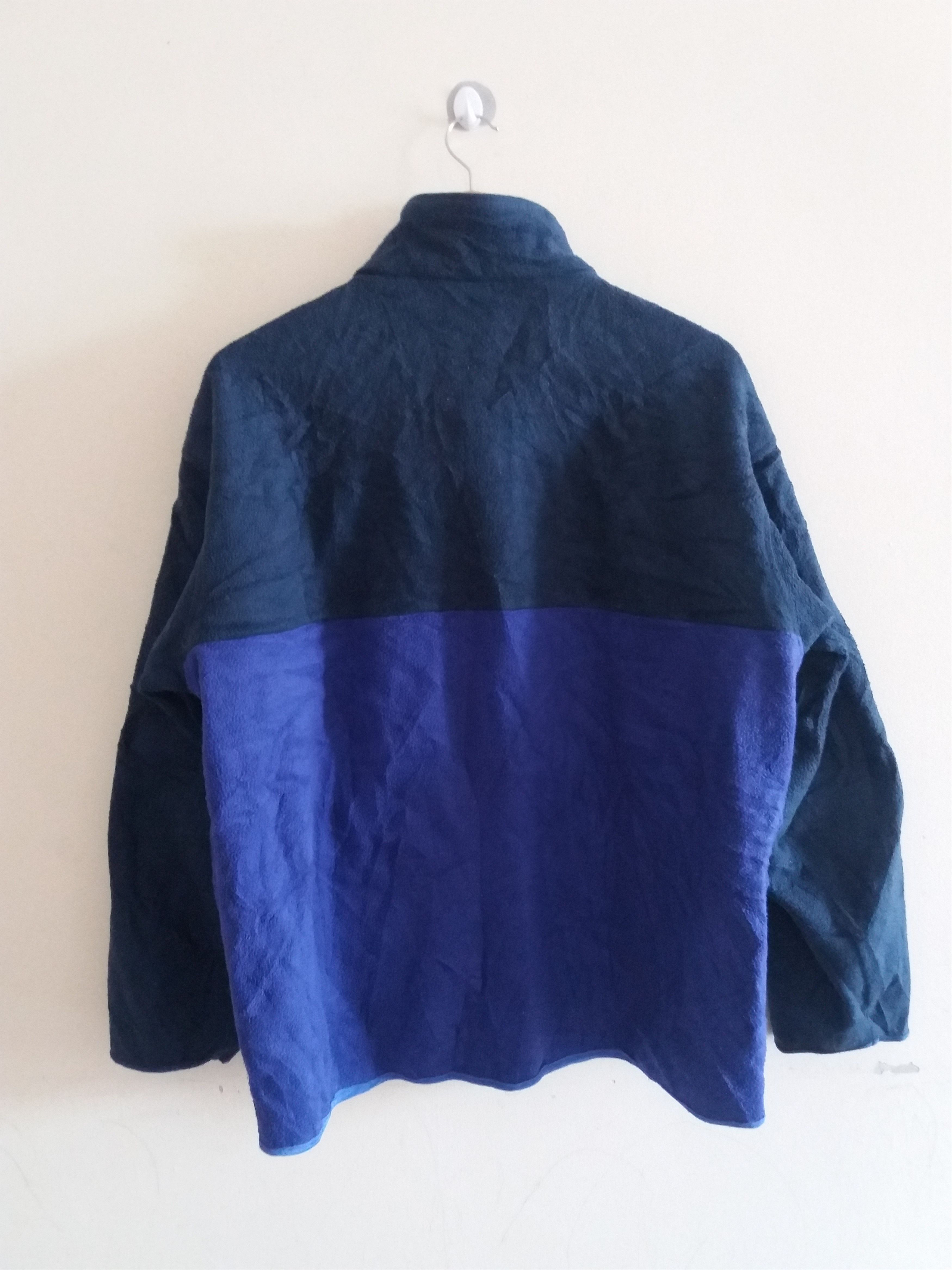 Helly Hansen Helly Hansen zipper fleece armpit mesurement 27inches Size US L / EU 52-54 / 3 - 2 Thumbnail