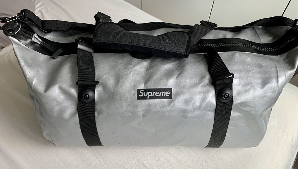 Supreme Duffle Bag FW21 Purple