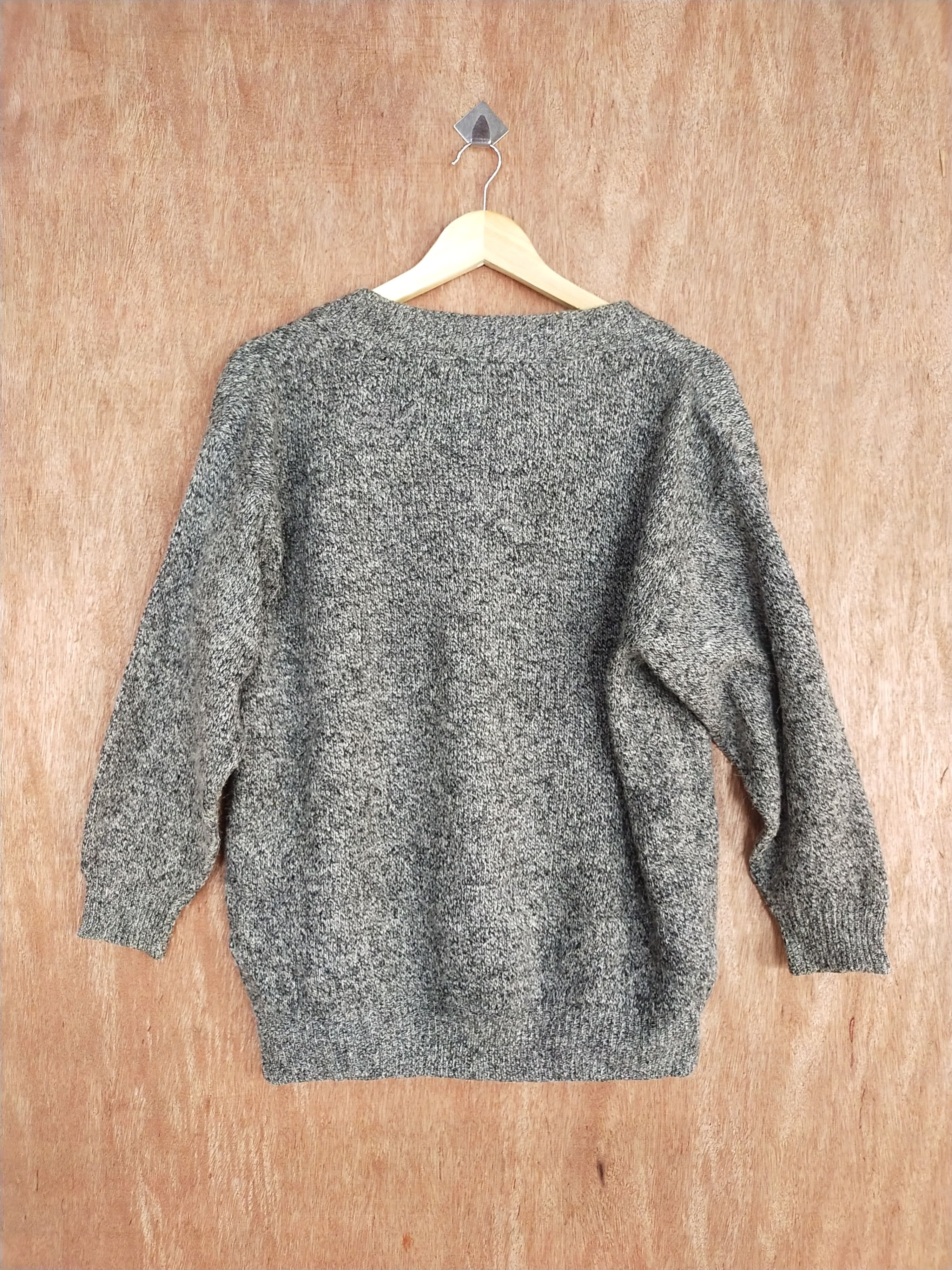 Vintage Pansy gray Knitwear cardigan japan #S110 Size US M / EU 48-50 / 2 - 8 Thumbnail