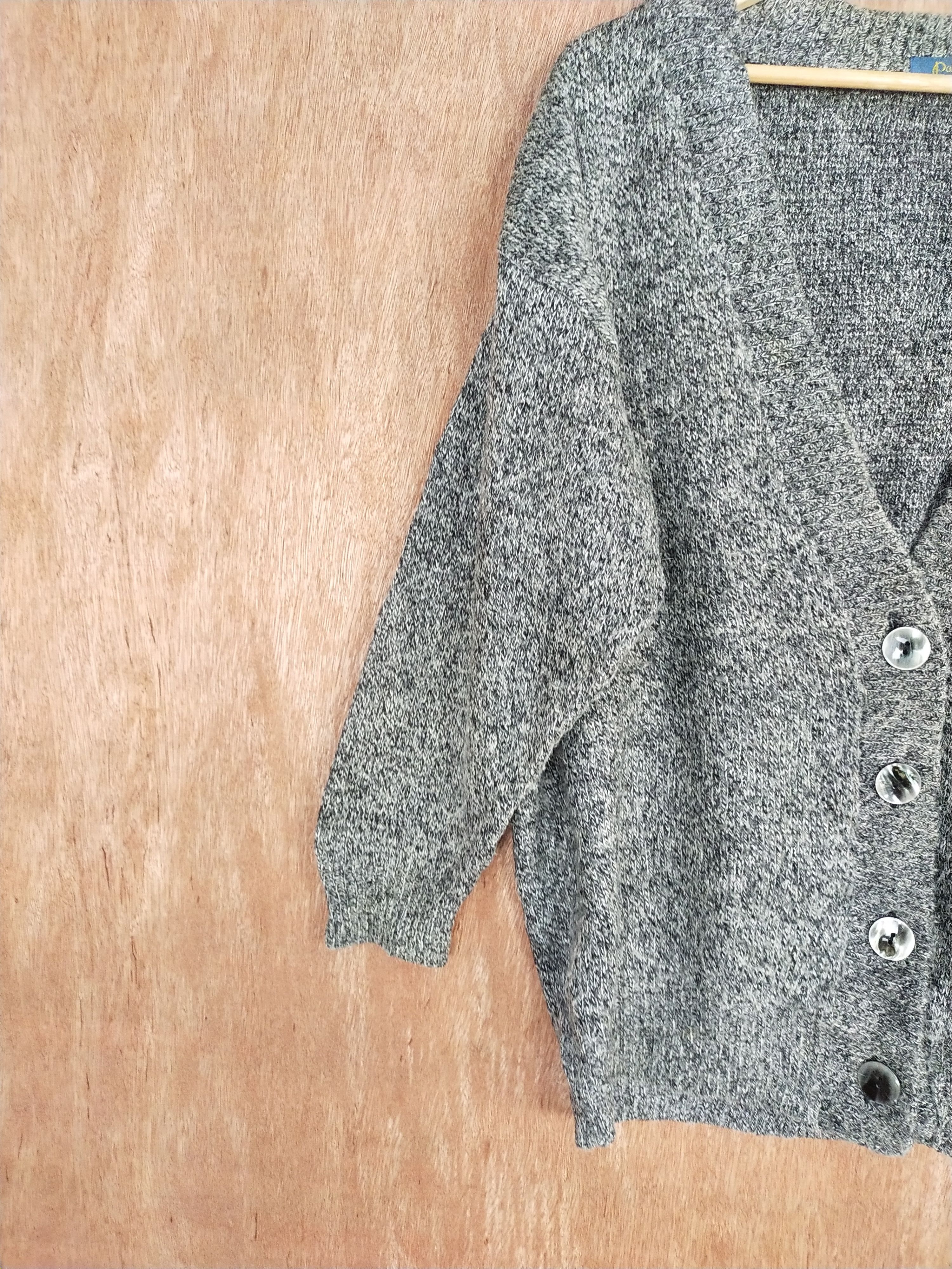 Vintage Pansy gray Knitwear cardigan japan #S110 Size US M / EU 48-50 / 2 - 4 Thumbnail