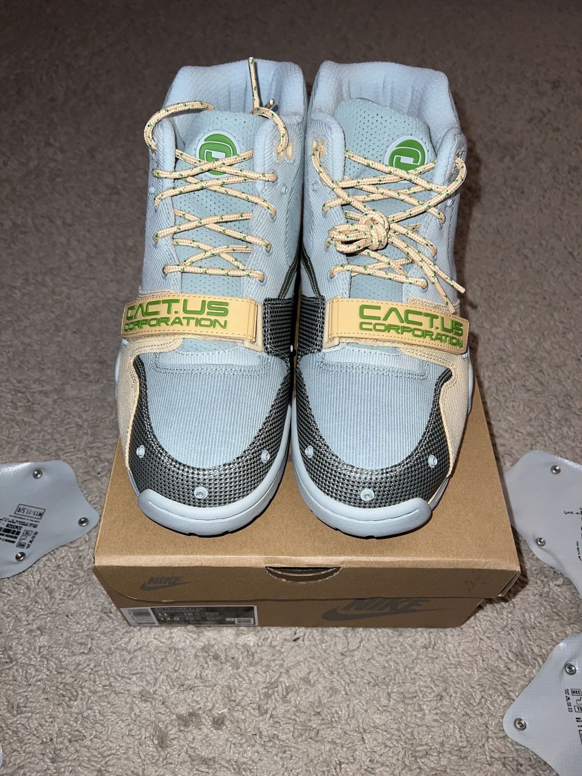 Nike × Travis Scott Travis Scott Air trainer 1 Grey haze Size US 11 / EU 44 - 3 Thumbnail