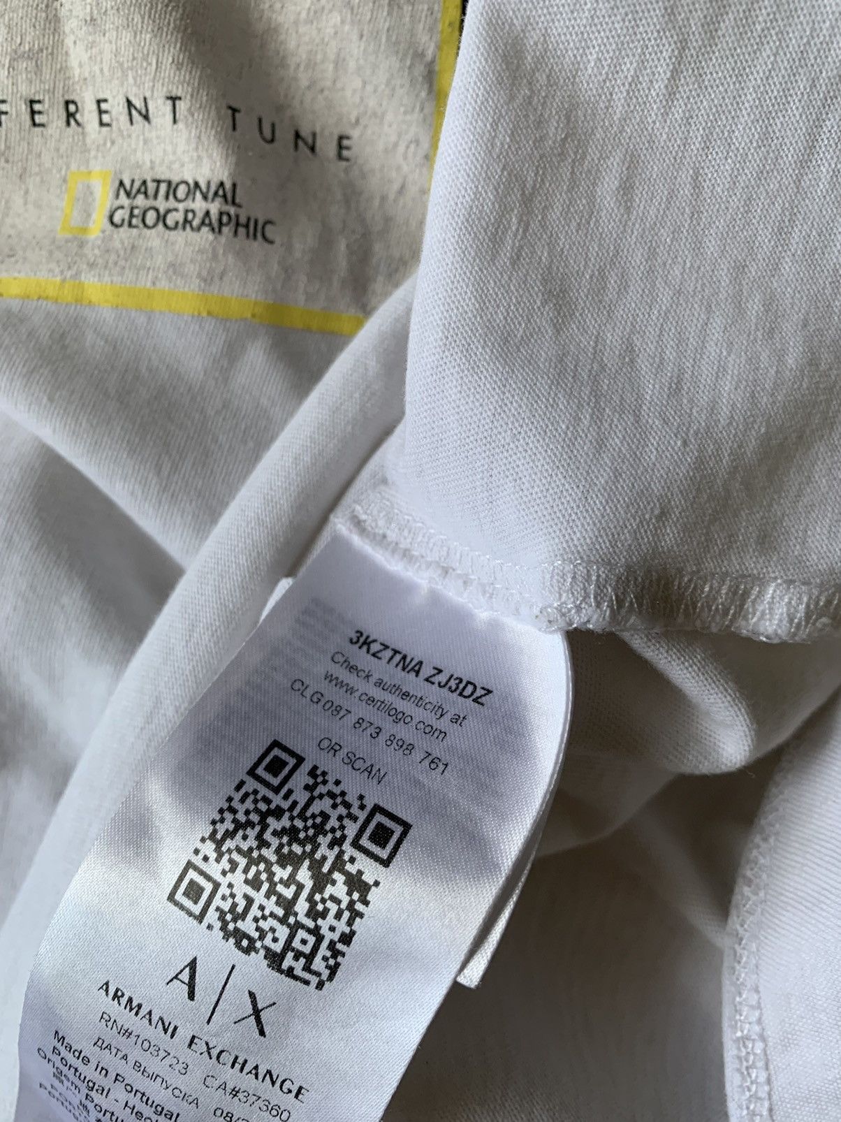 Armani Exchange Armani Exchange National Geographic tucan vinyl tee Size US L / EU 52-54 / 3 - 13 Thumbnail