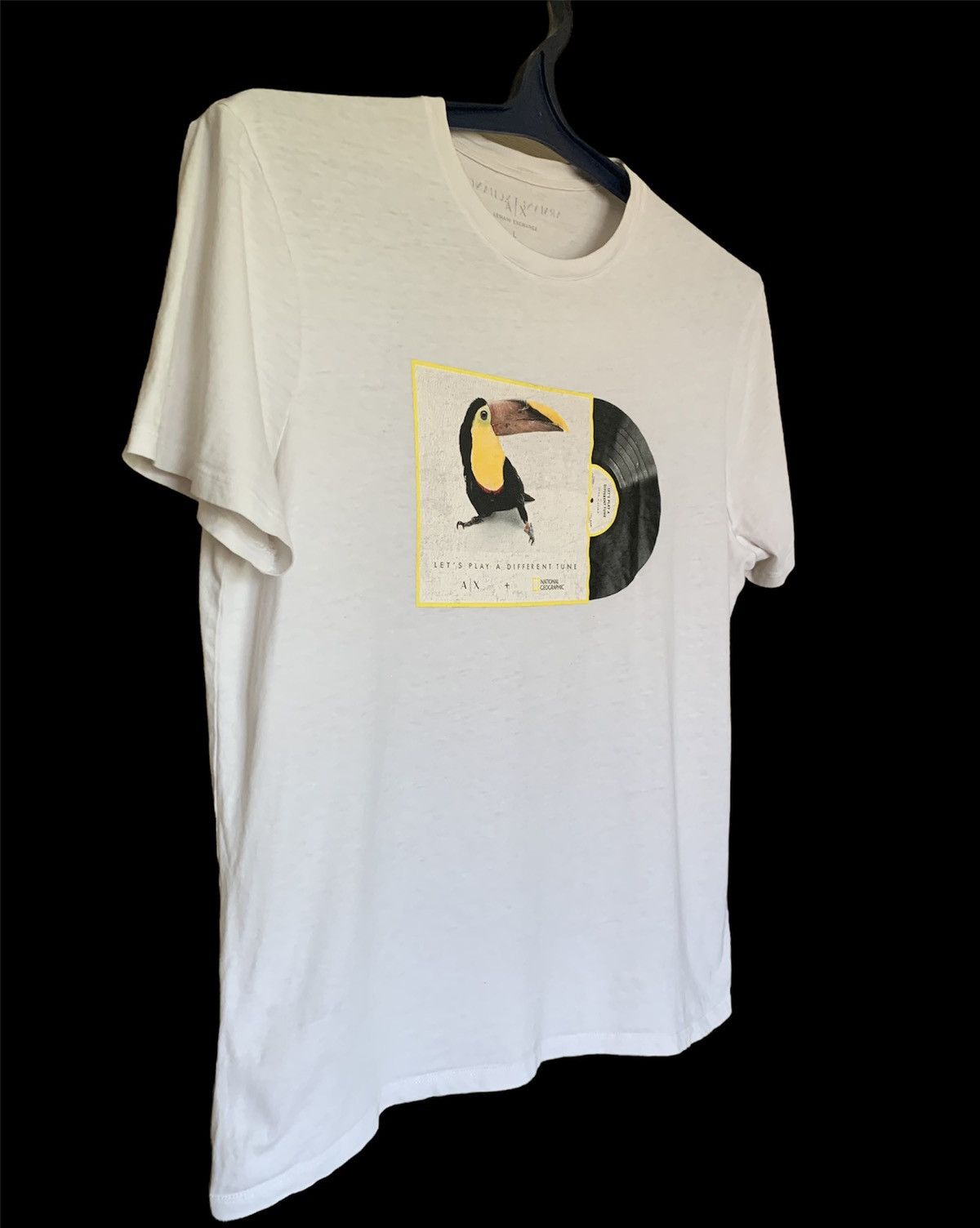 Armani Exchange Armani Exchange National Geographic tucan vinyl tee Size US L / EU 52-54 / 3 - 3 Thumbnail