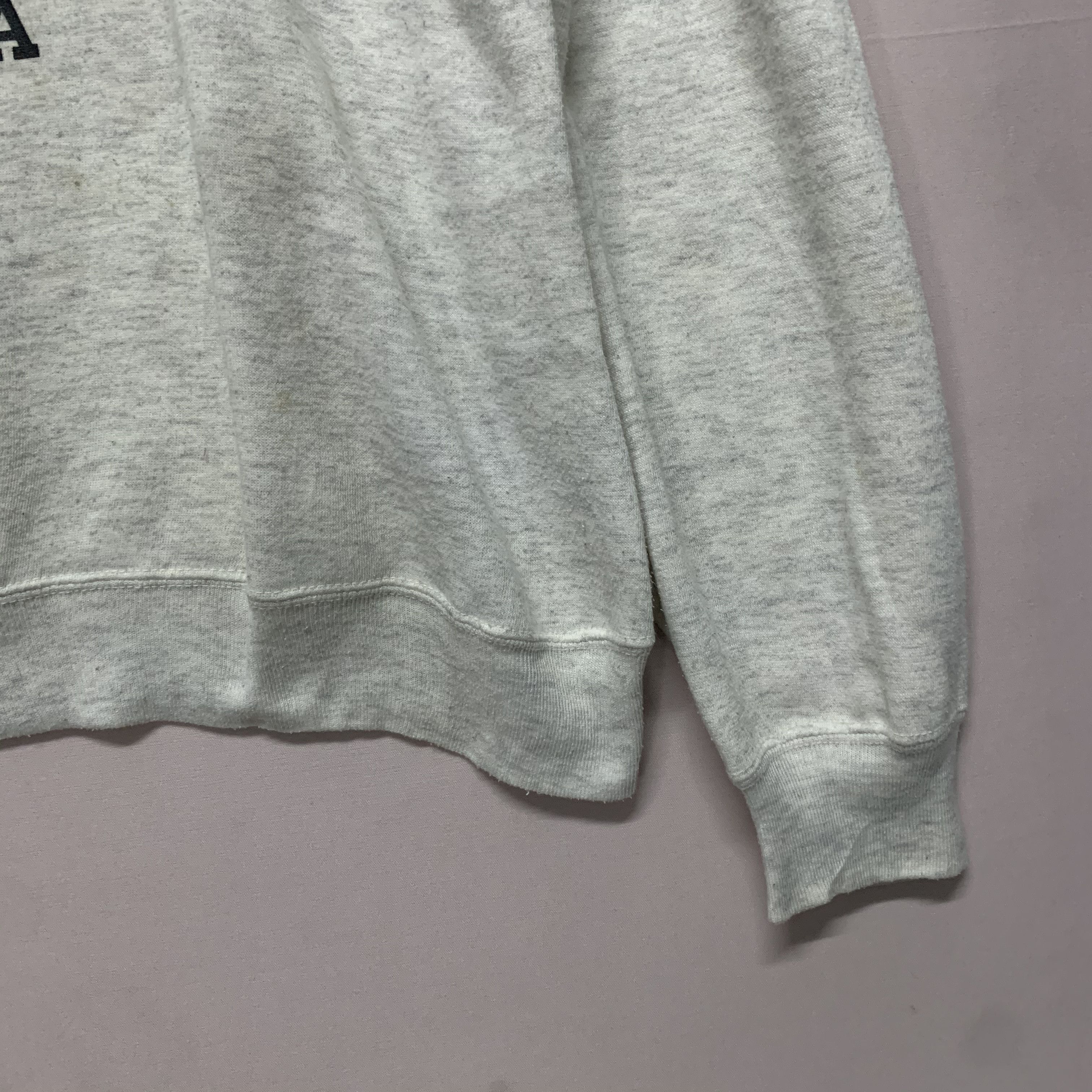 Disney Vintage Pooh Teddy Bear Minor Graphic Crewneck Sweatshirt Size US M / EU 48-50 / 2 - 5 Thumbnail