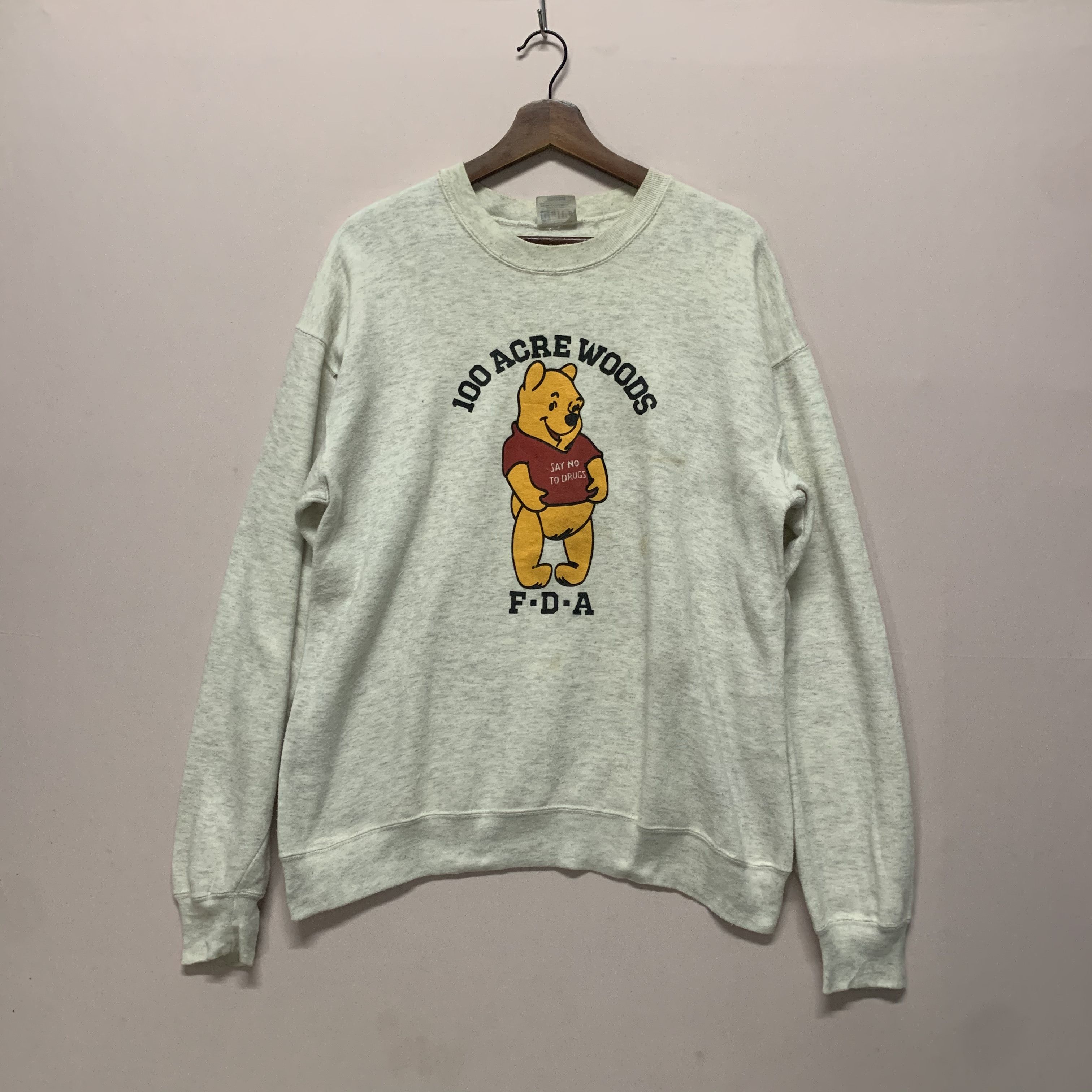 Disney Vintage Pooh Teddy Bear Minor Graphic Crewneck Sweatshirt Size US M / EU 48-50 / 2 - 1 Thumbnail