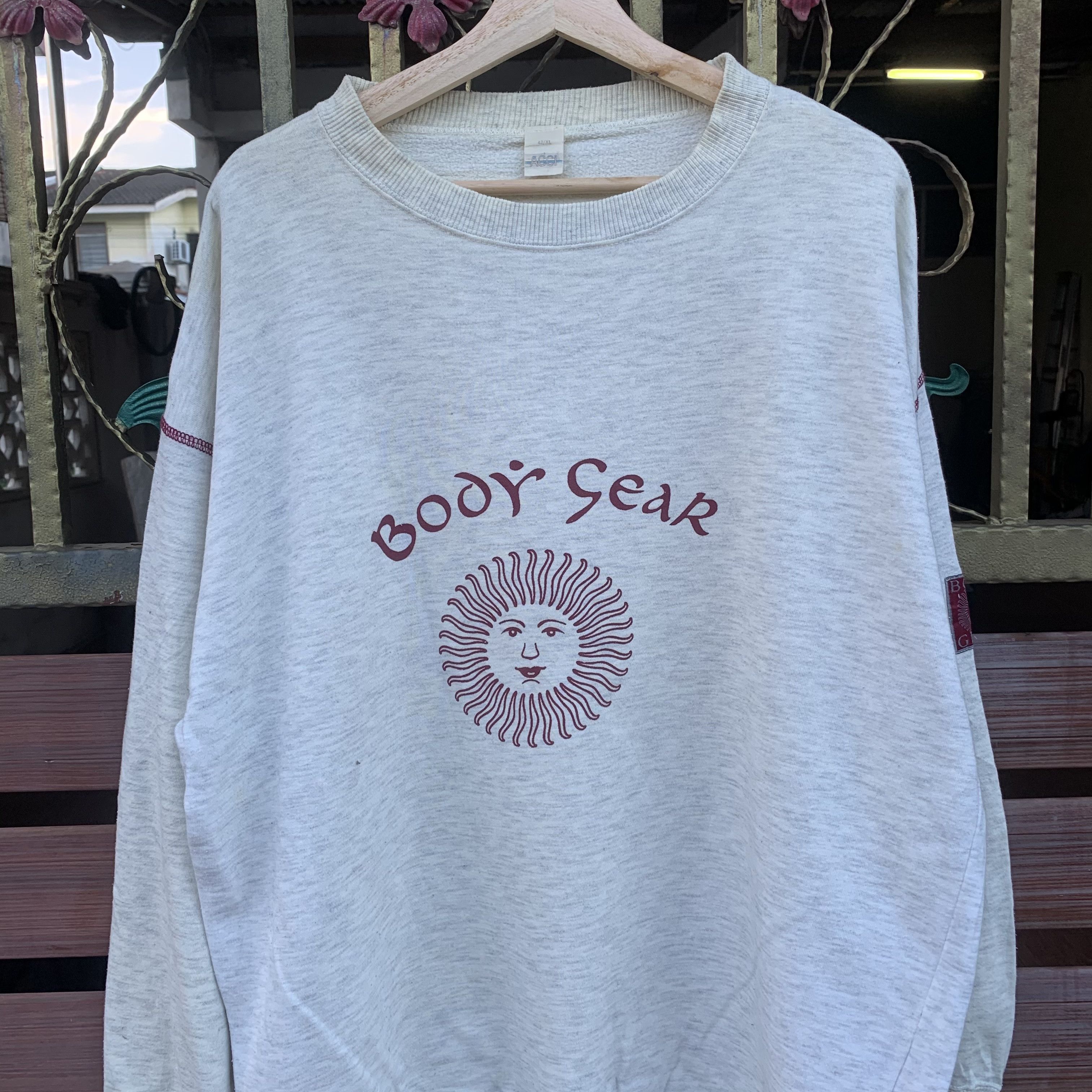 Sun Surf 💥 1990’s Vintage Body Gear Brand Crewneck Pullover Sweater Size US XL / EU 56 / 4 - 2 Thumbnail