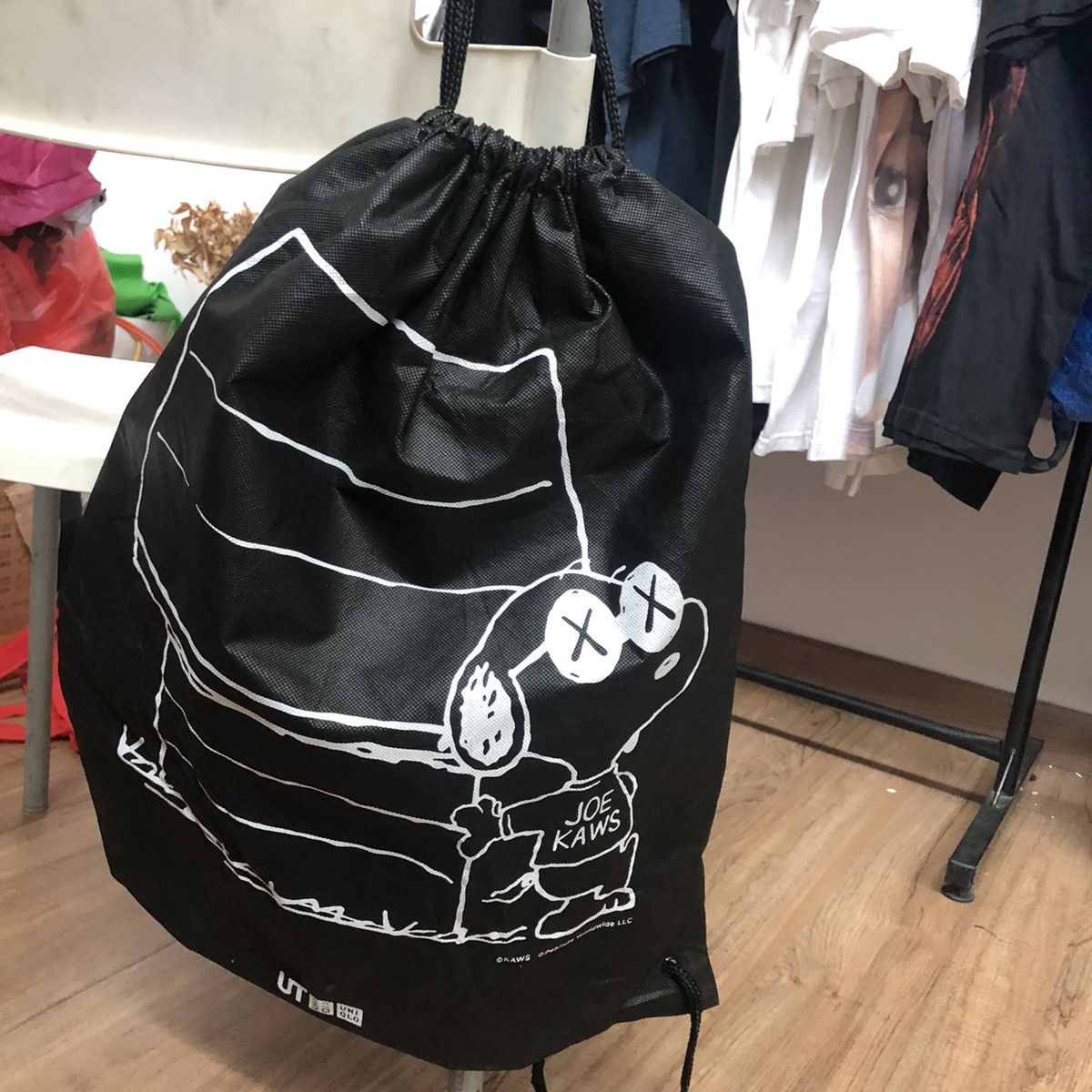 Kaws × Peanuts × Uniqlo Peanuts by Kaws X Uniqlo Drawstring Bag Size ONE SIZE - 6 Thumbnail