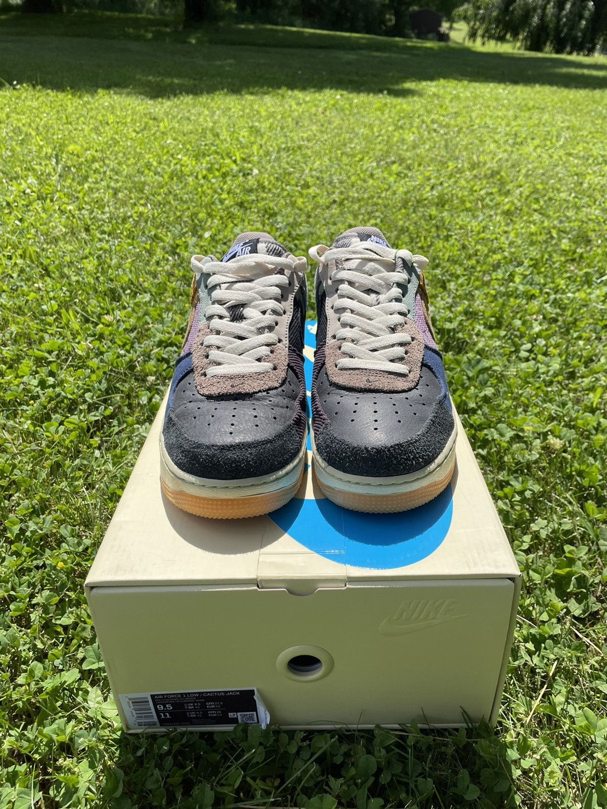Nike × Travis Scott Air Force 1 Low Cactus Jack Size US 9.5 / EU 42-43 - 3 Thumbnail