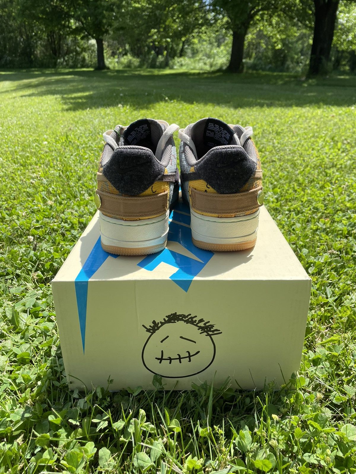 Nike × Travis Scott Air Force 1 Low Cactus Jack Size US 9.5 / EU 42-43 - 4 Thumbnail