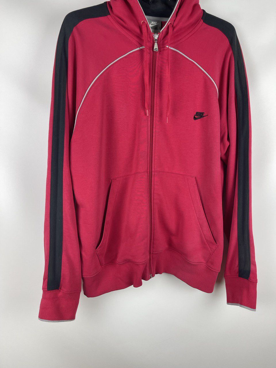 Nike Nike vintage y2k red black hoodie logo swoosh jacket Size US L / EU 52-54 / 3 - 6 Thumbnail