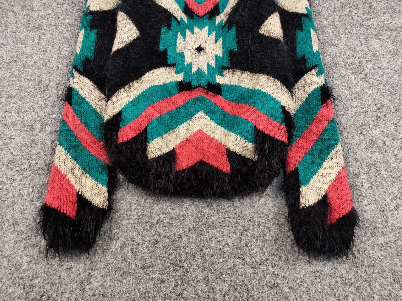 Japanese Brand Vintage 90's Japanese Pattern Mohair Style Crewneck Sweater Size US S / EU 44-46 / 1 - 9 Thumbnail