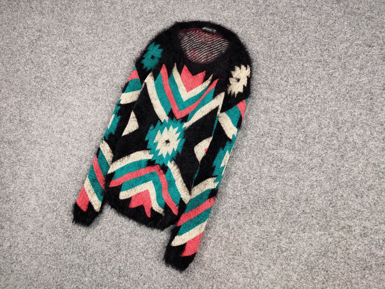 Japanese Brand Vintage 90's Japanese Pattern Mohair Style Crewneck Sweater Size US S / EU 44-46 / 1 - 3 Thumbnail